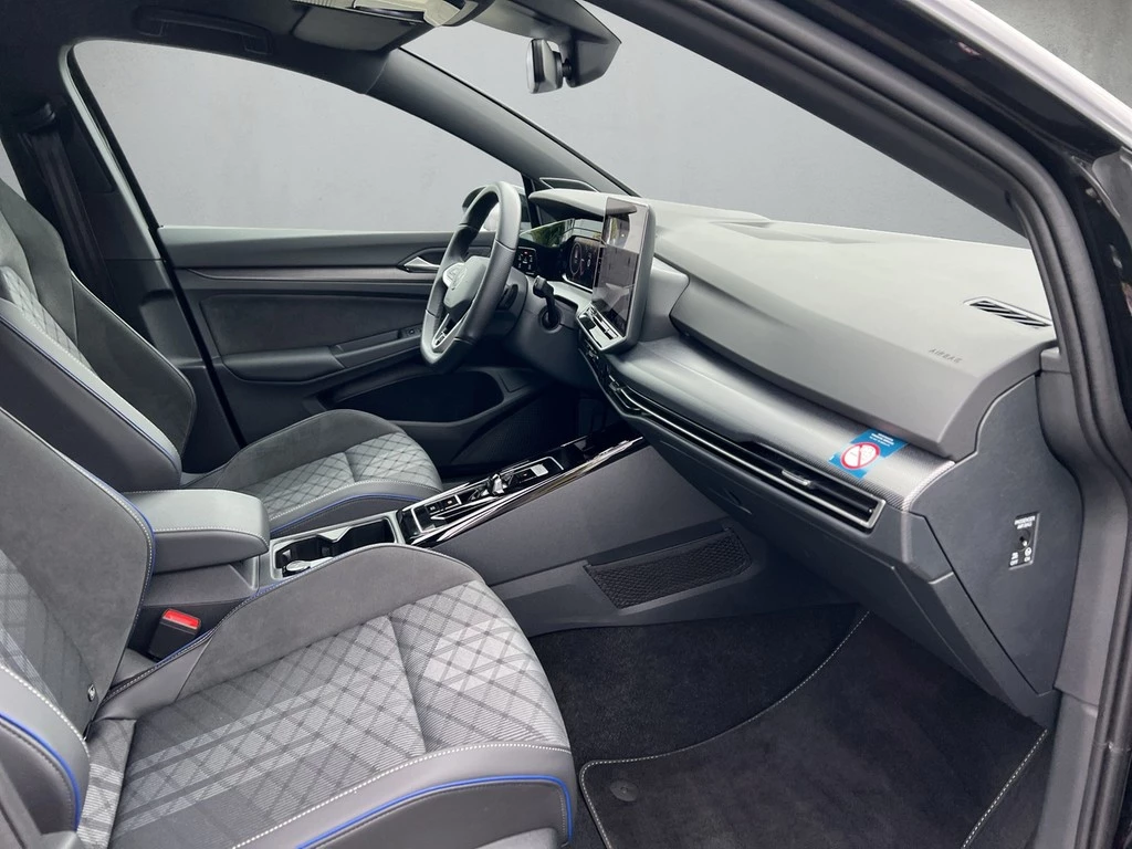 Volkswagen Golf VIII 2.0 TDI 110 kW R-Line DSG