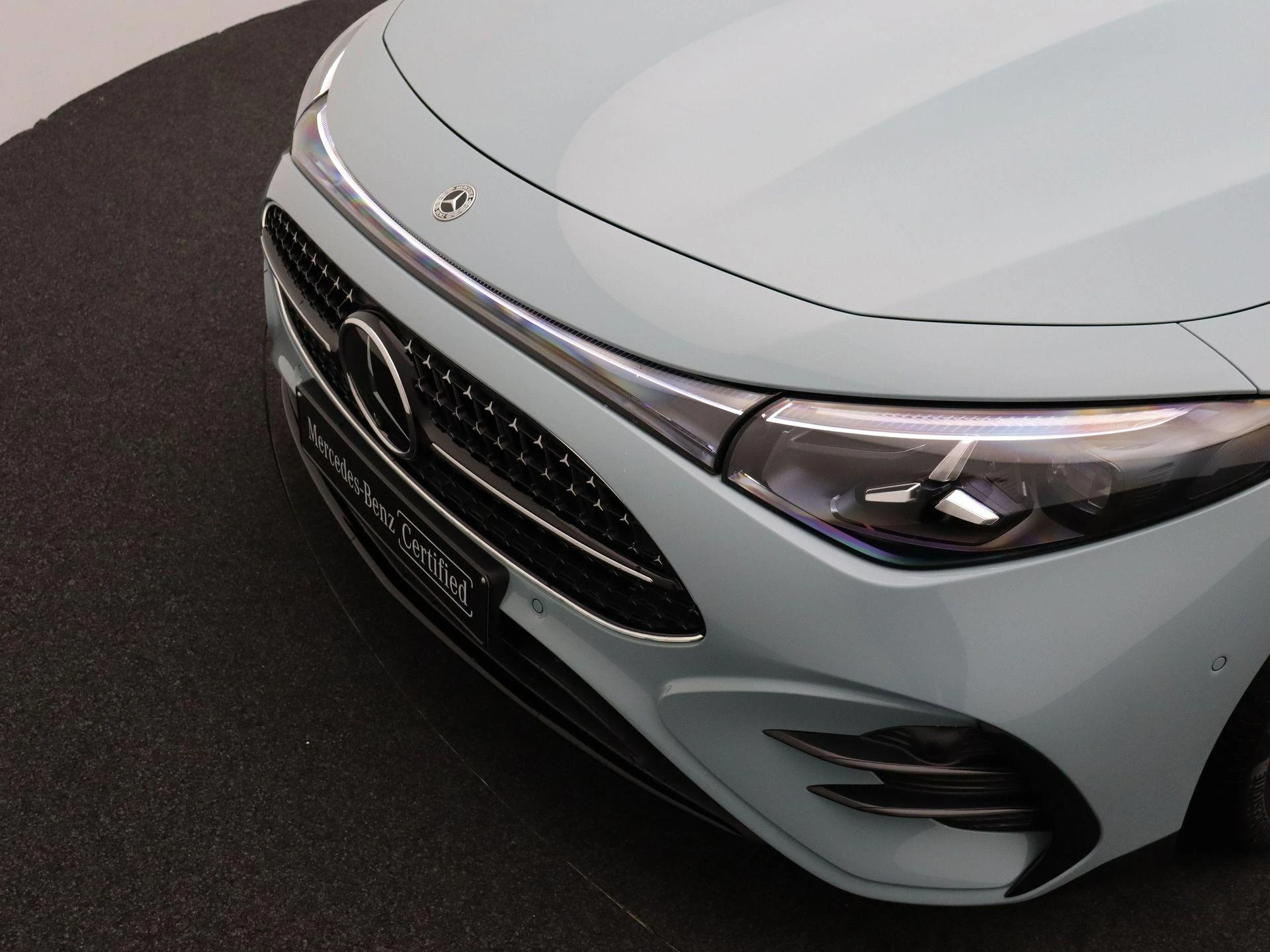 Mercedes-Benz-CLA-image-27