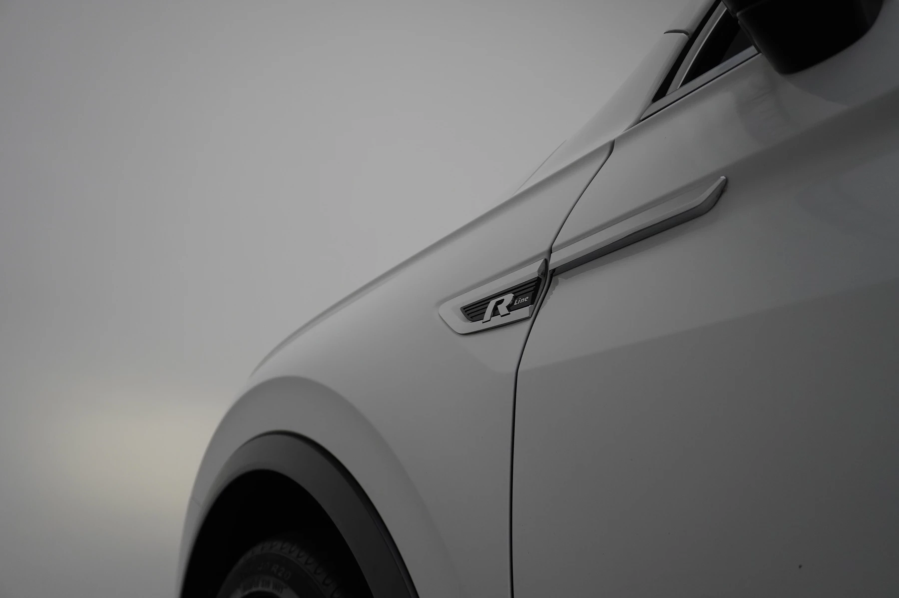 Volkswagen-Tiguan-image-47