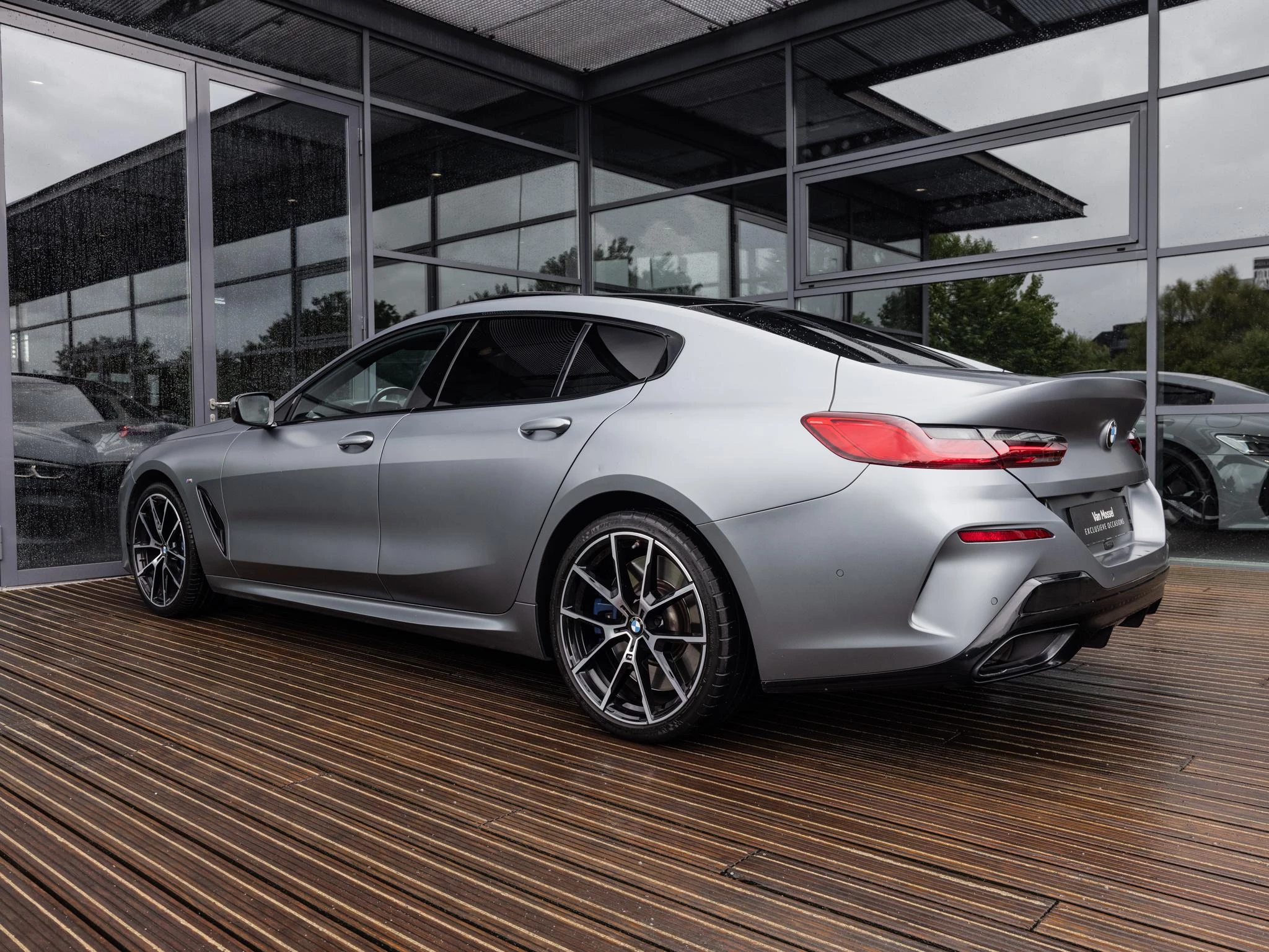 BMW-8 Serie-image-40