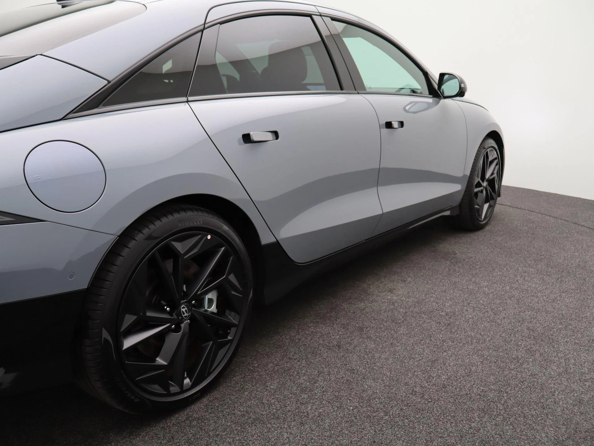 Hyundai IONIQ 6 Business 77.4 kWh