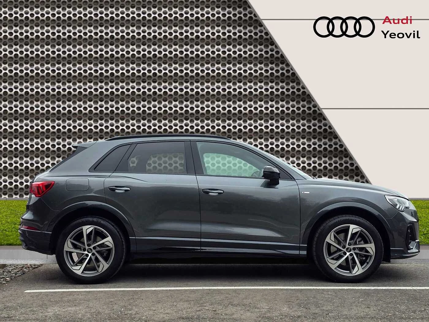Audi-Q3-image-3