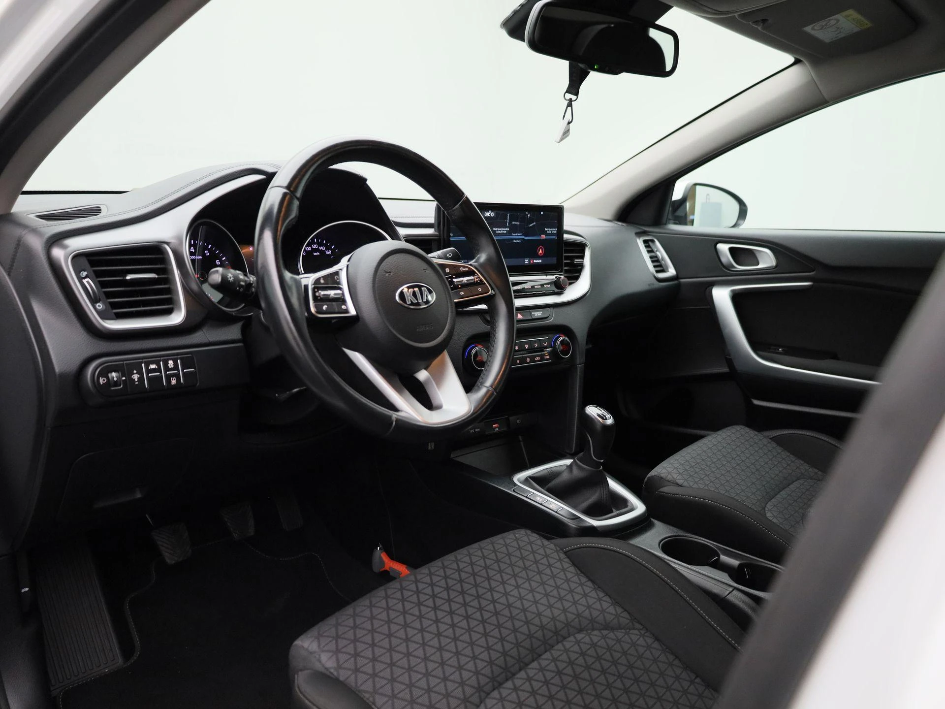 Kia-Ceed Sportswagon-image-28