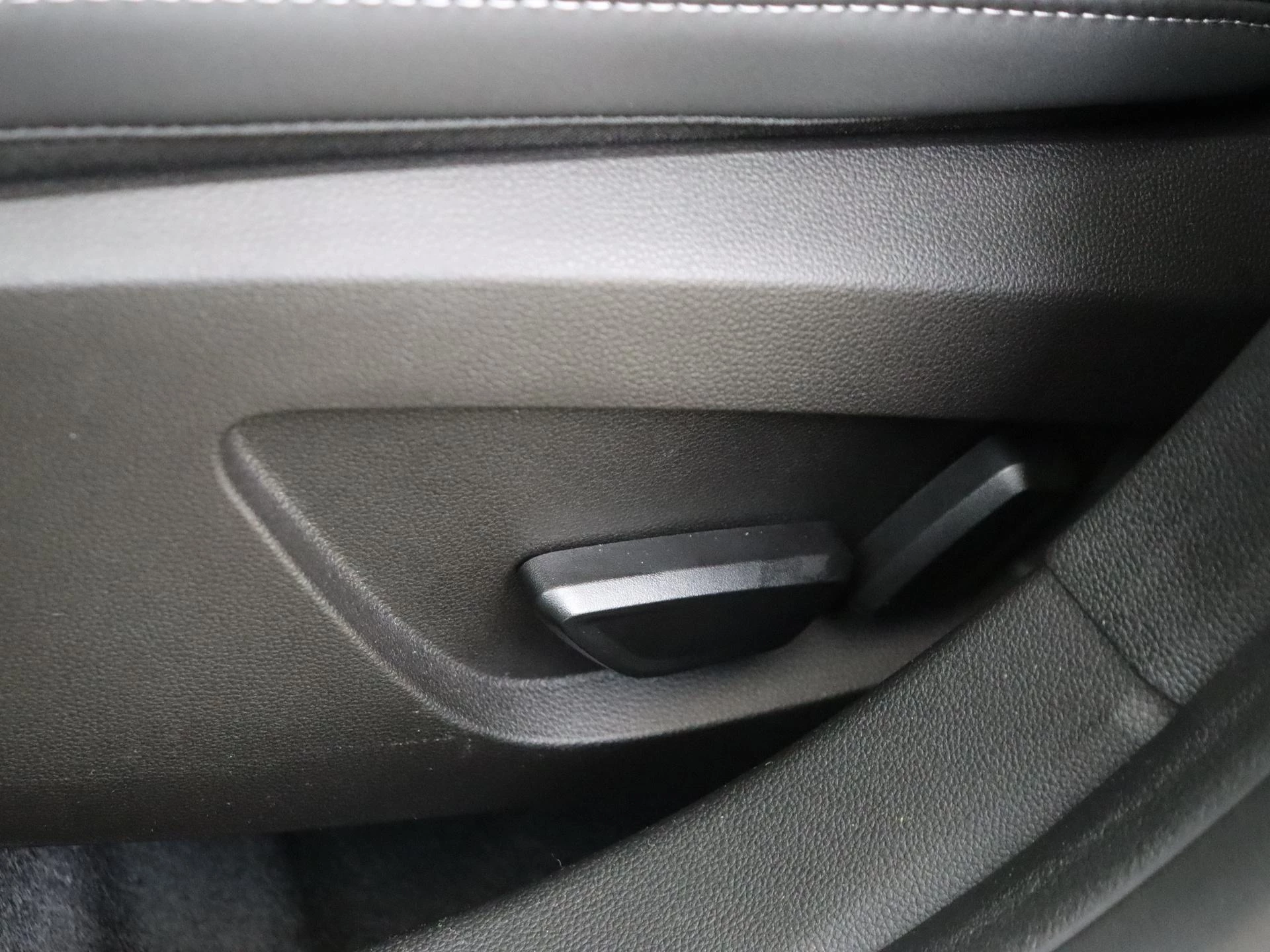 Renault-Captur-image-34