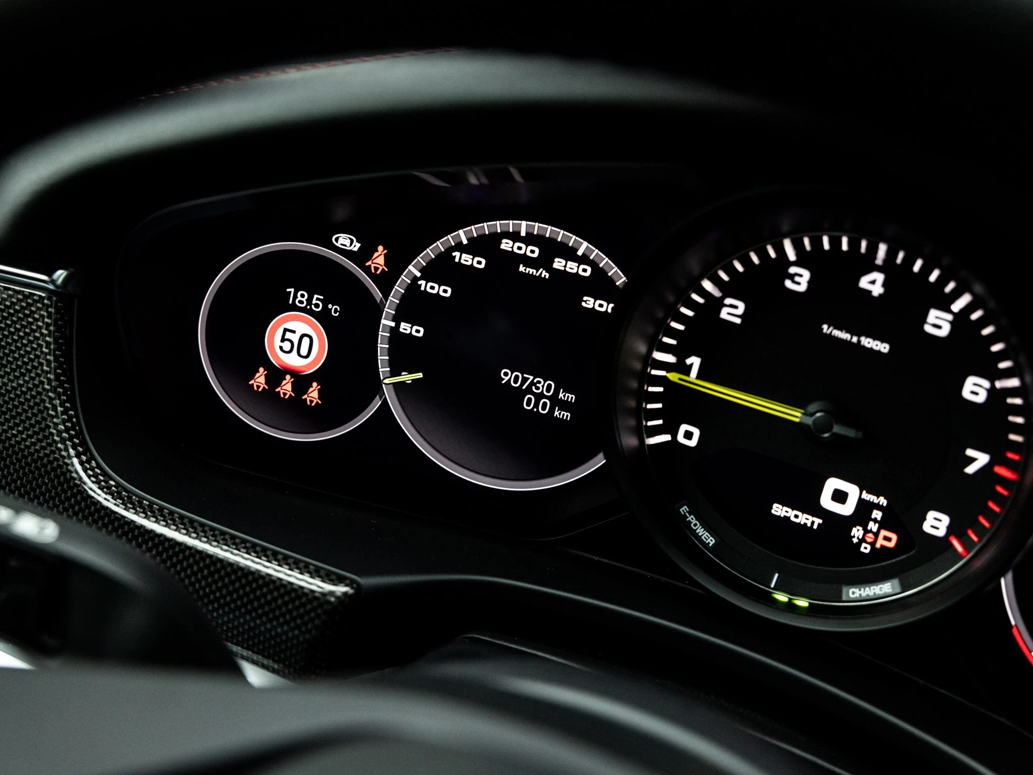 Porsche-Panamera-image-36