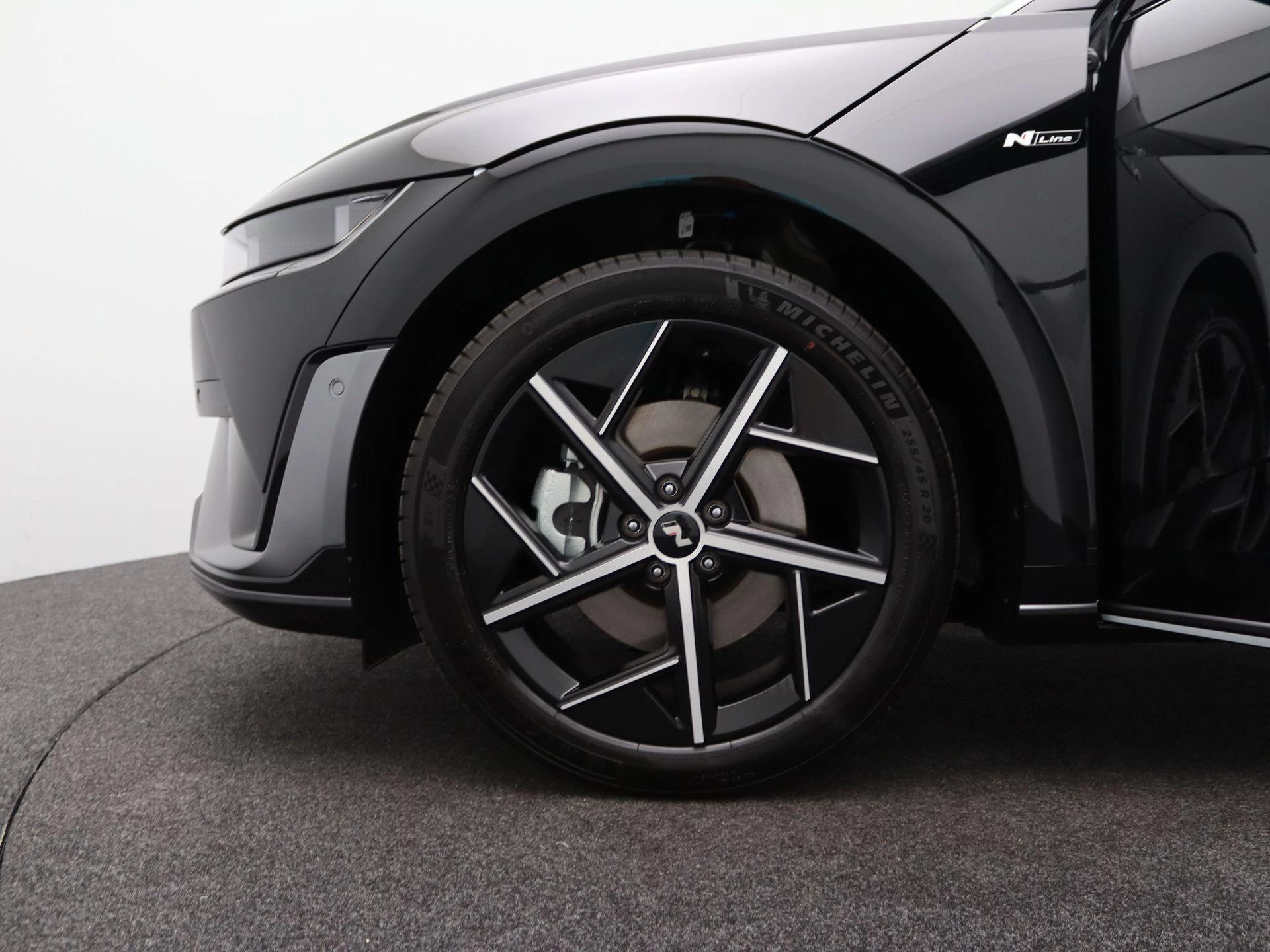 Hyundai-IONIQ 5-image-14