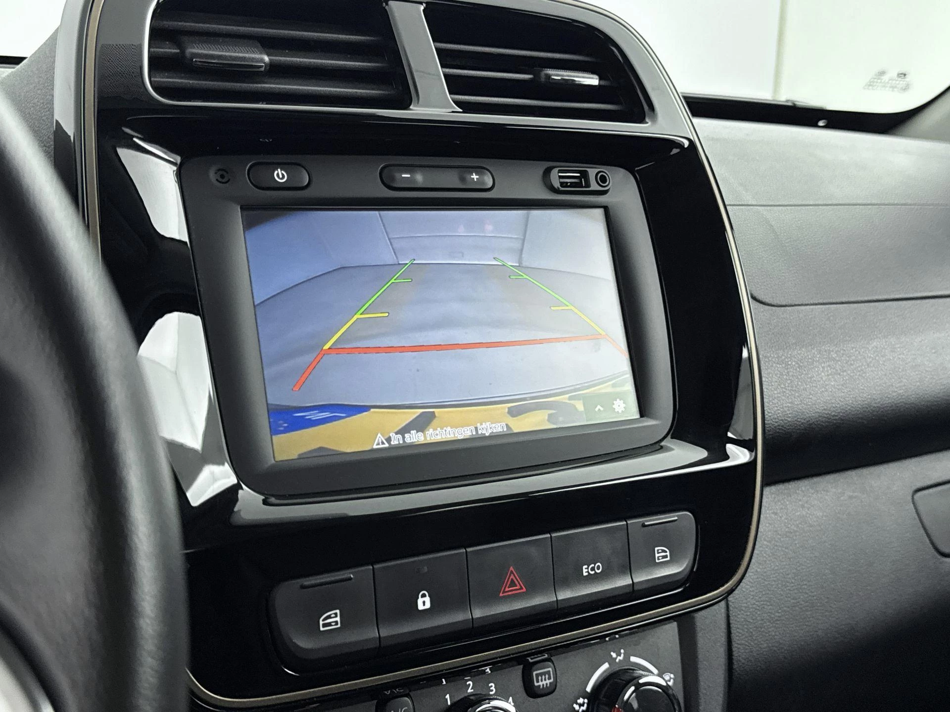 Dacia-Spring-image-14