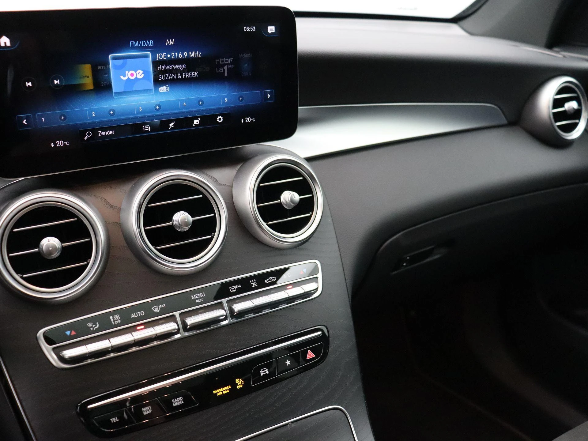 Mercedes-Benz GLC 300 de AMG LINE + PANO DAK + BURMESTER + CARPLAY +