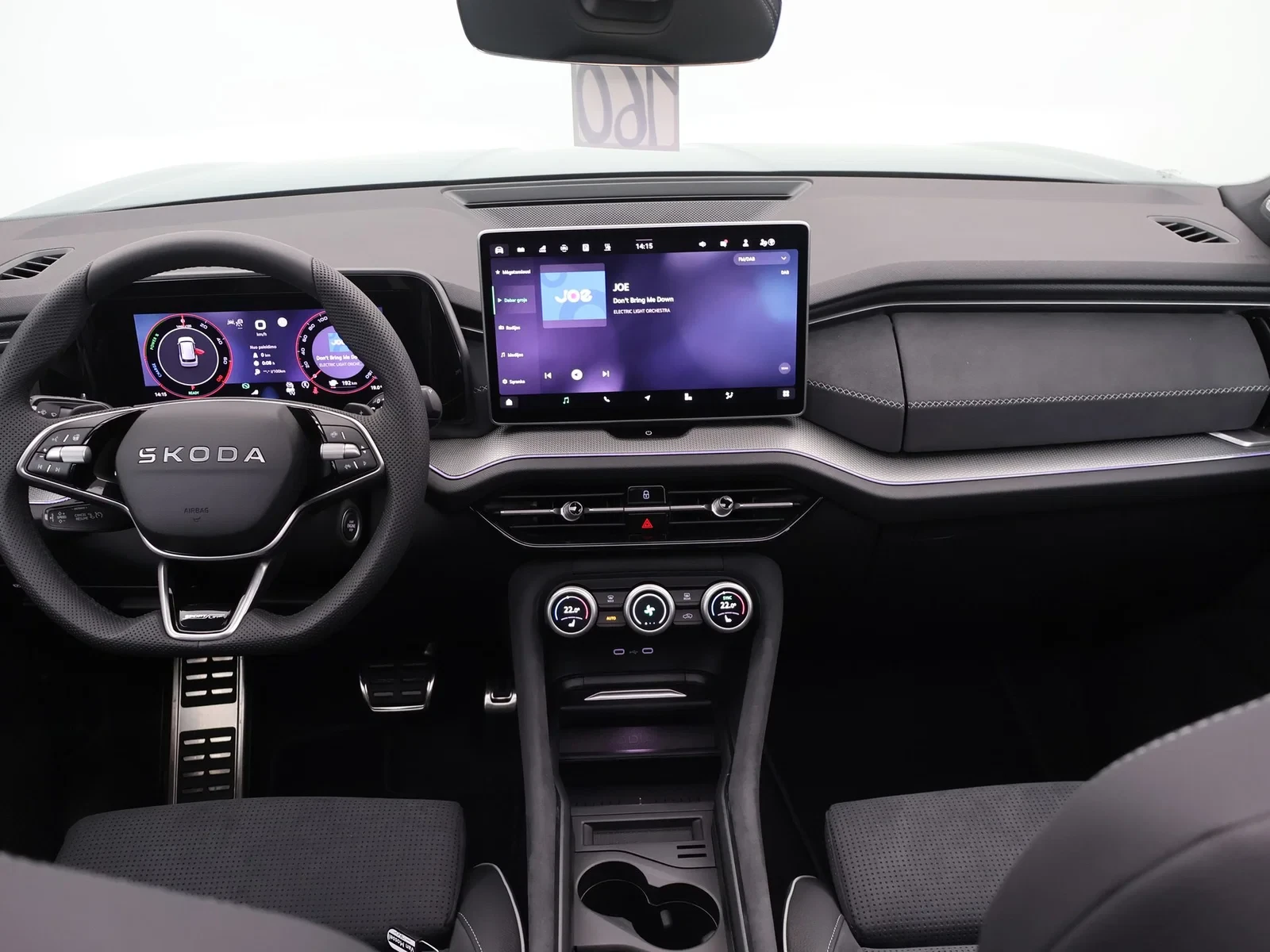 Škoda Kodiaq PHEV Kodiaq Sportline PHEV 1.5TSI 204PK *AUTOMAAT*PANO*SPORTSEATS*NAVI*APP CONNECT*BLTH*CRUISE*PDC*...