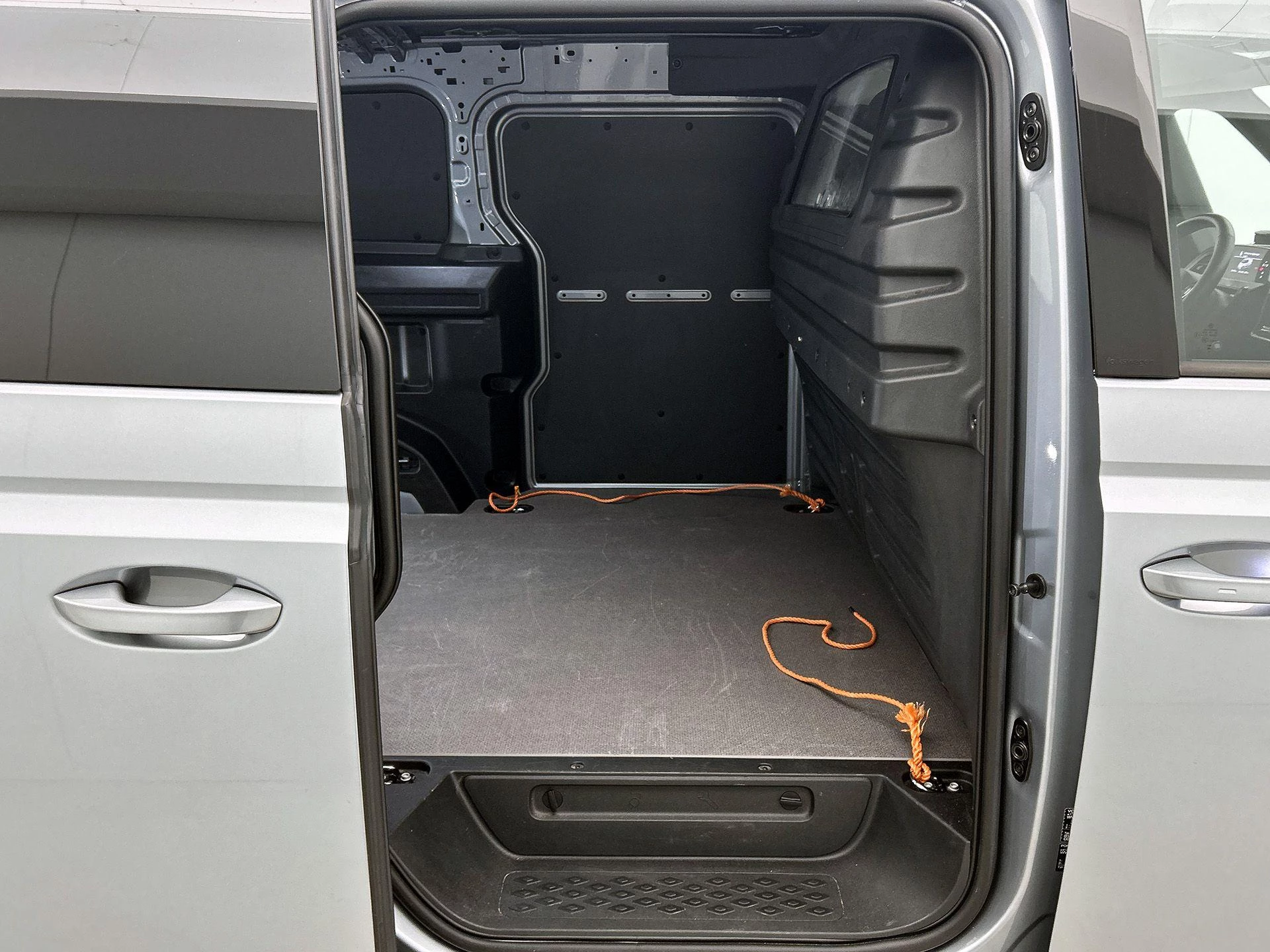 Volkswagen ID. Buzz Cargo Bulli edition 79 kWh 4MOTION 340PK