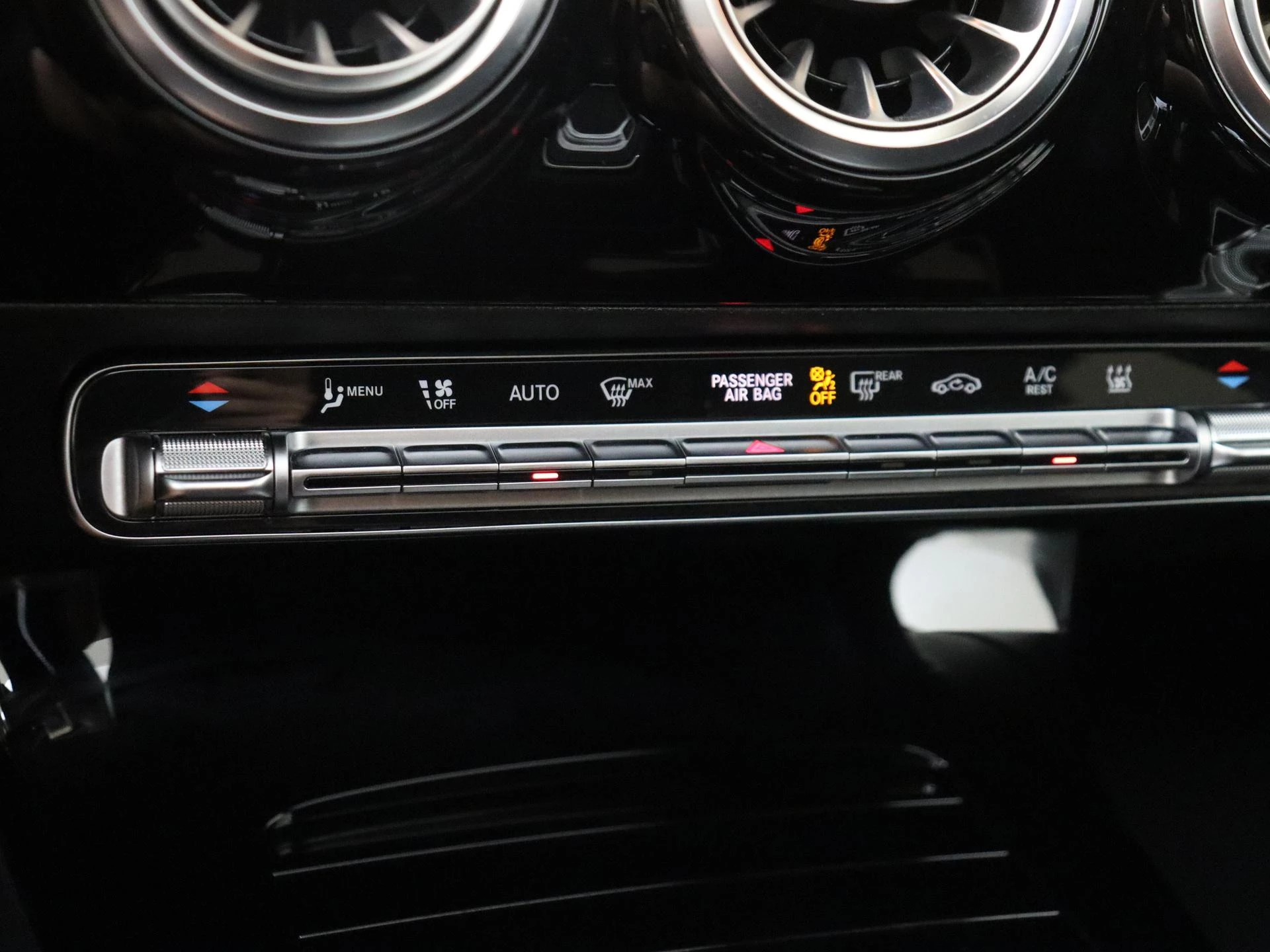 Mercedes-Benz CLA 250 e Star Edition AMG Line Plus
