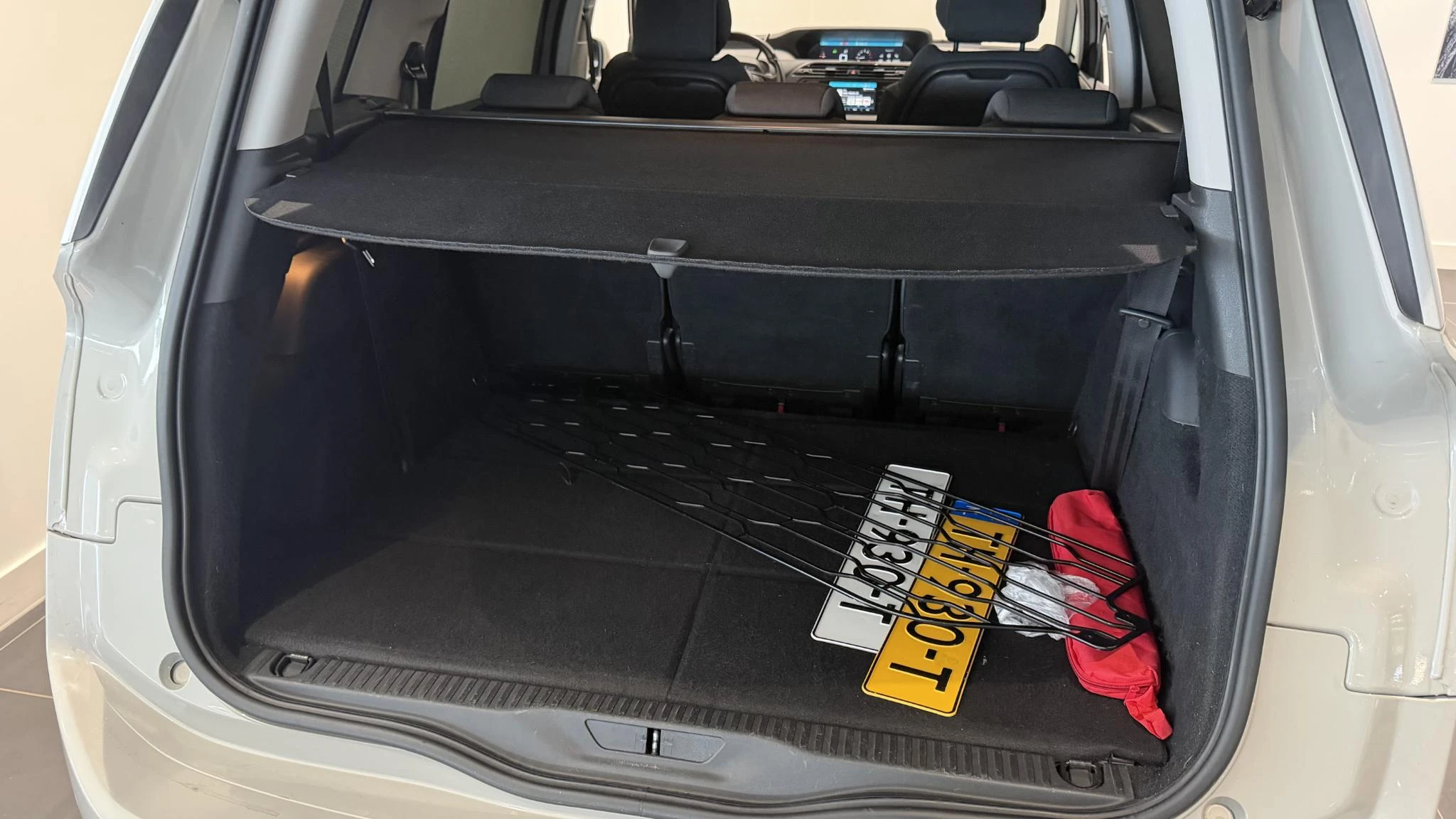 Citroën-Grand C4 Spacetourer-image-17
