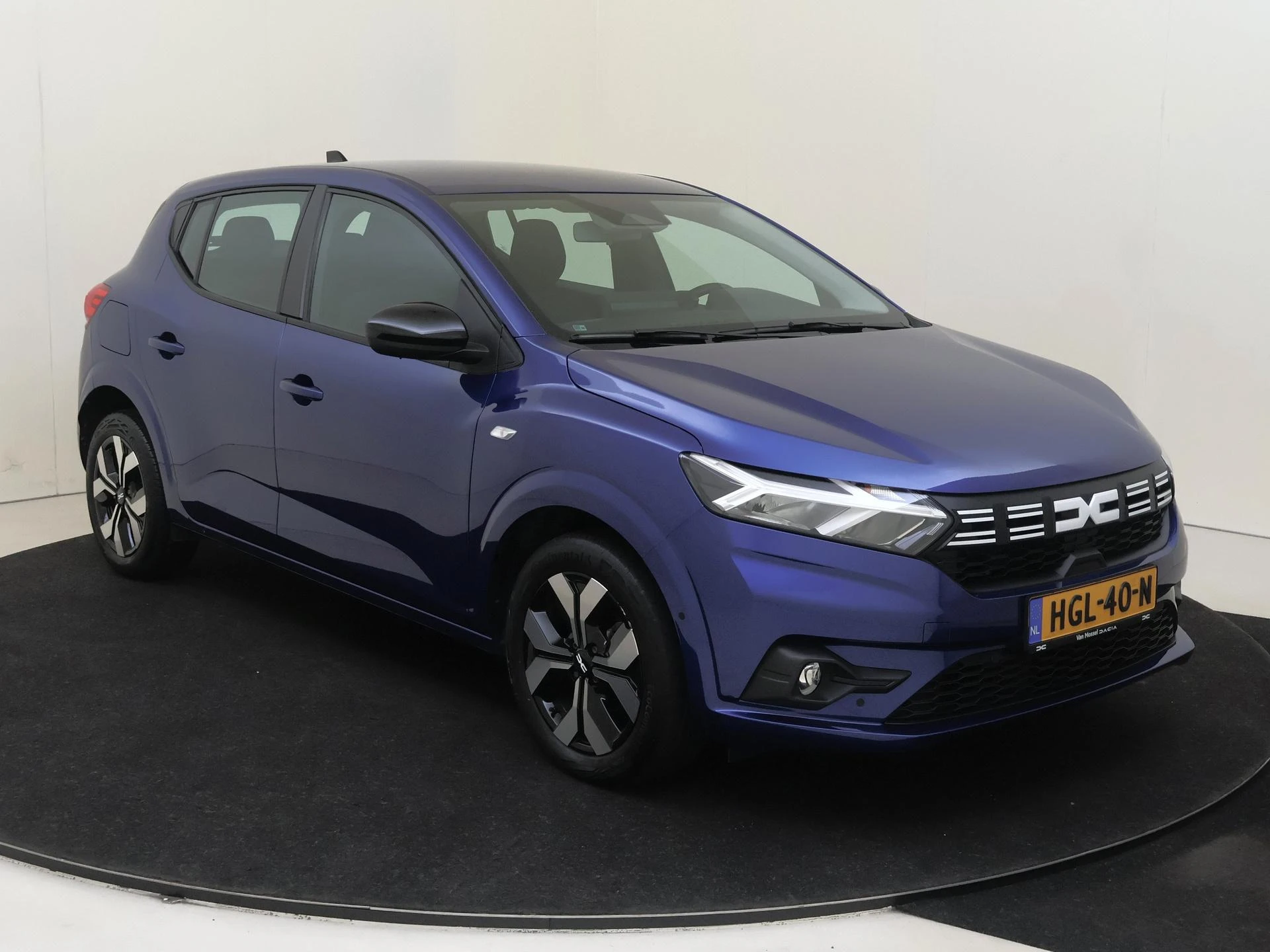 Dacia-Sandero-image-1