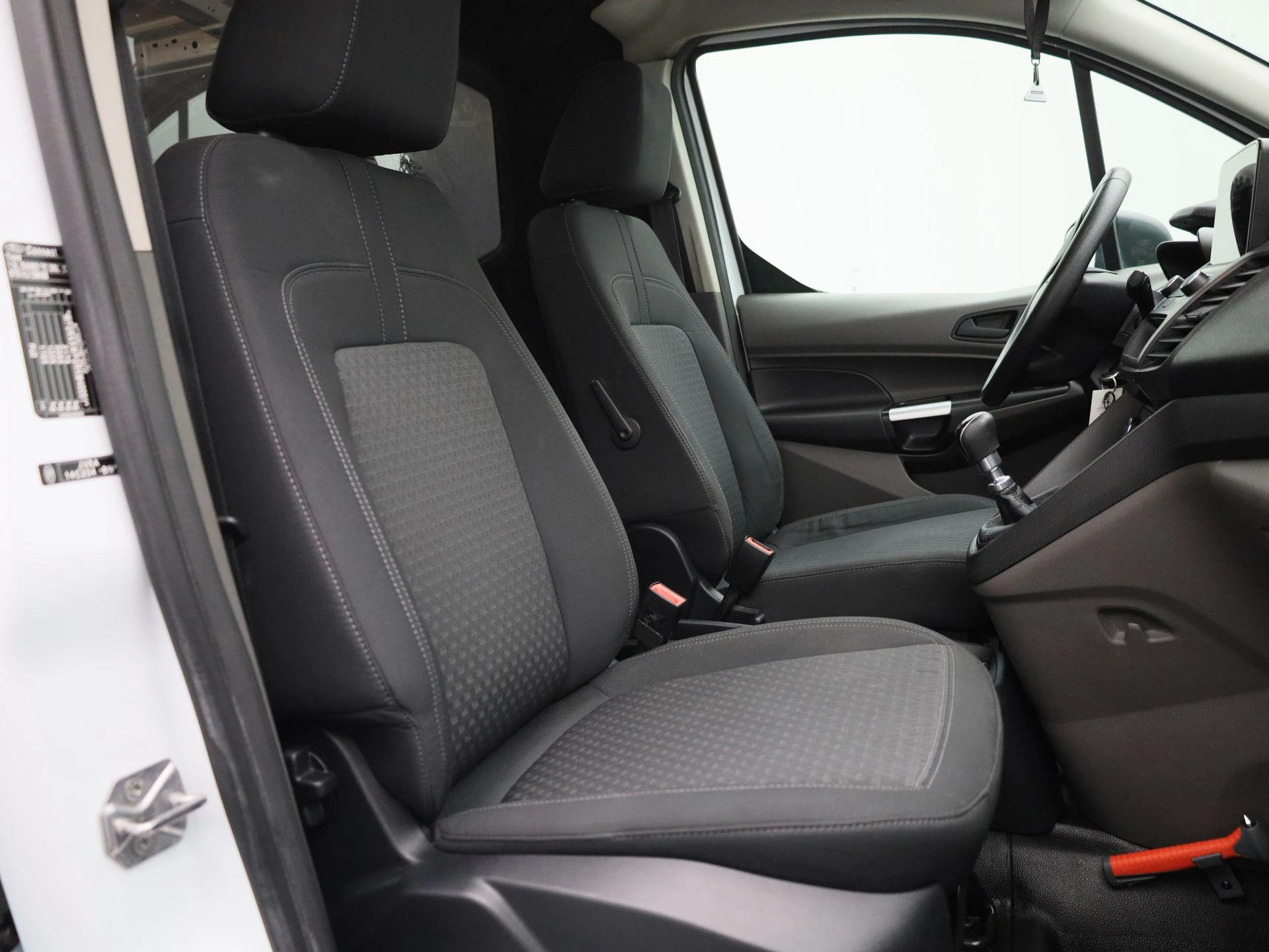 Ford-Transit Connect-image-33