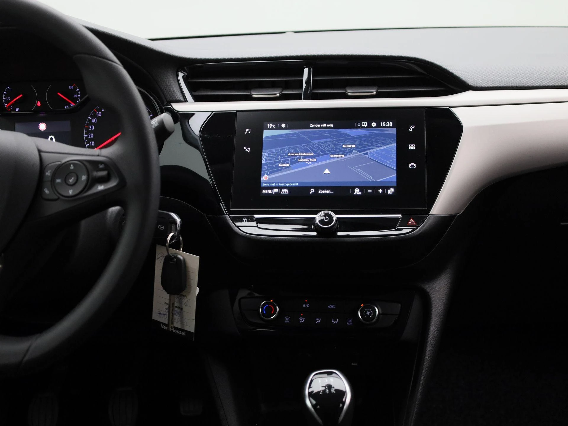 Opel-Corsa-image-7