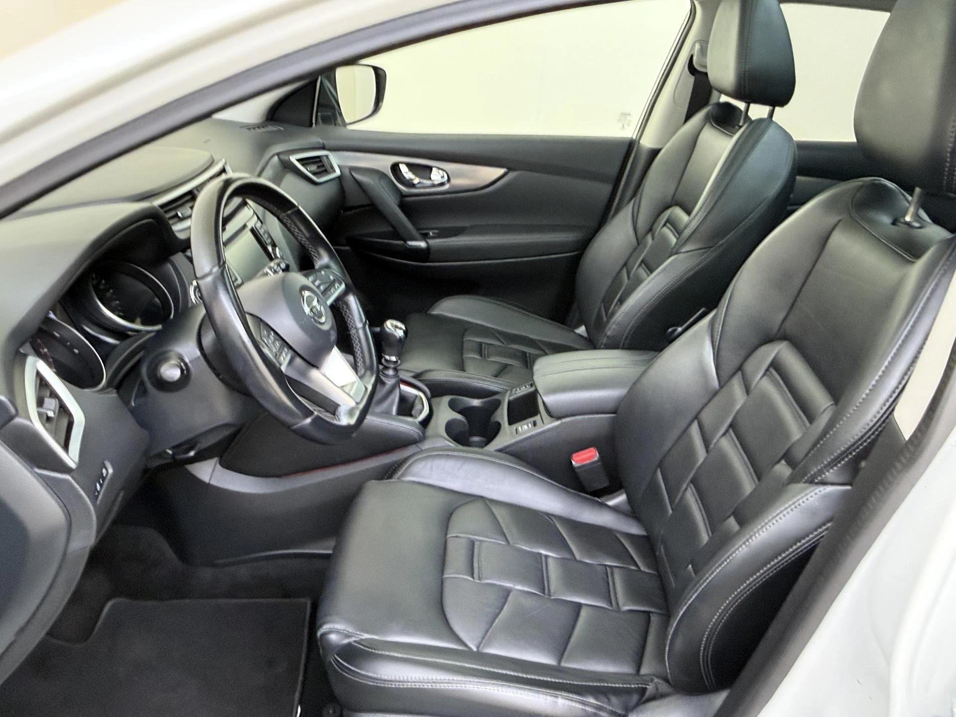 Nissan QASHQAI 1.3 DIG-T Premium Edition 140PK