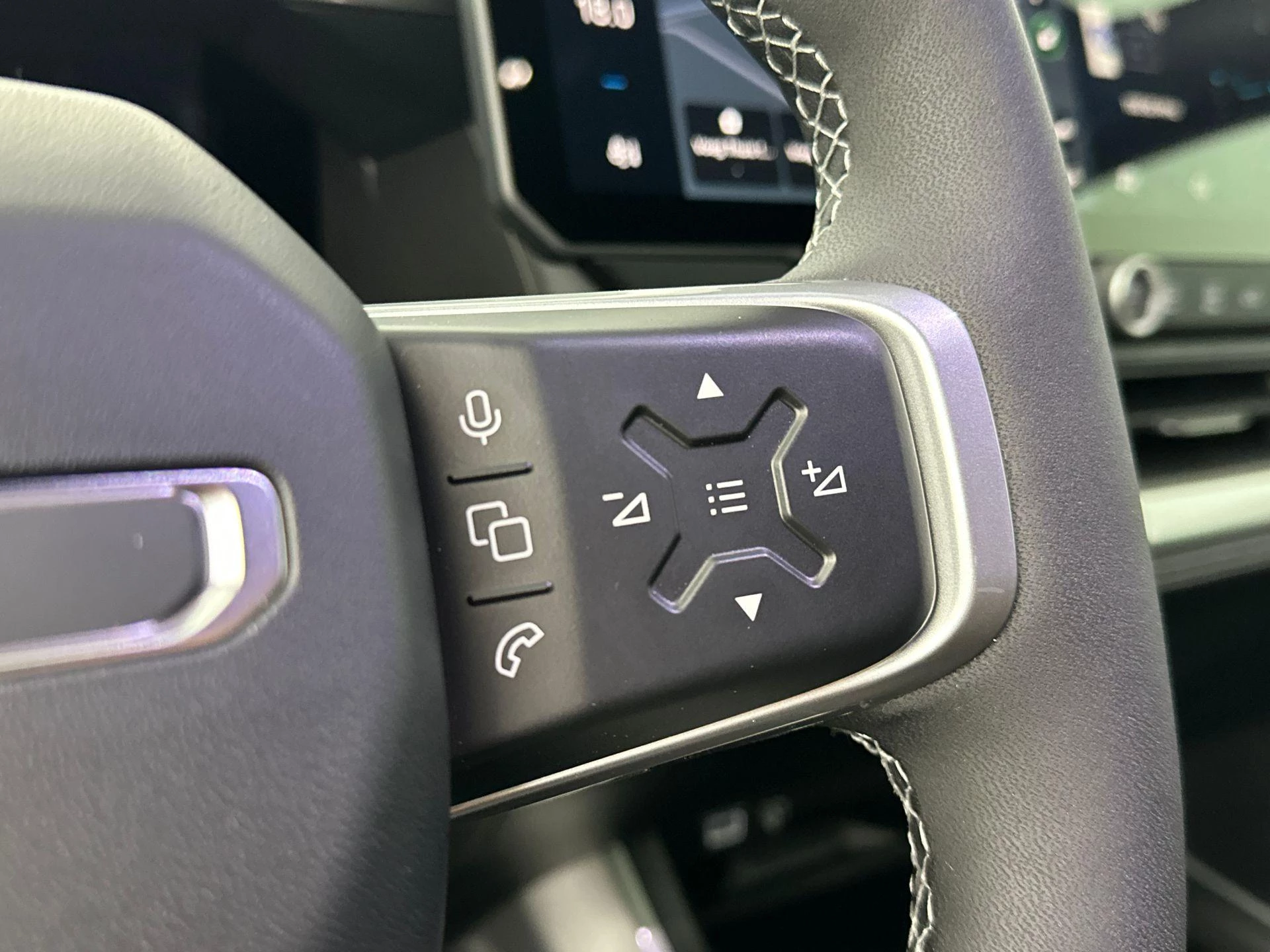 Jeep Compass First Edition 74 kWh