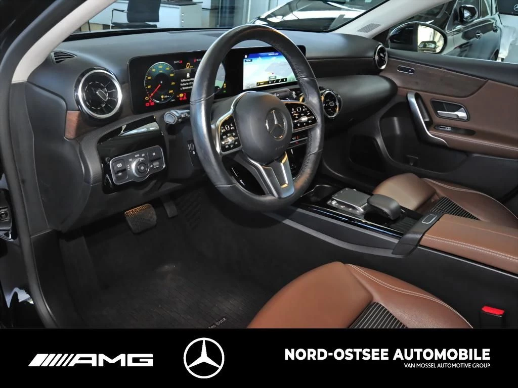 Mercedes-Benz A-Klasse 200 d LED PDC LM TEMPOMAT