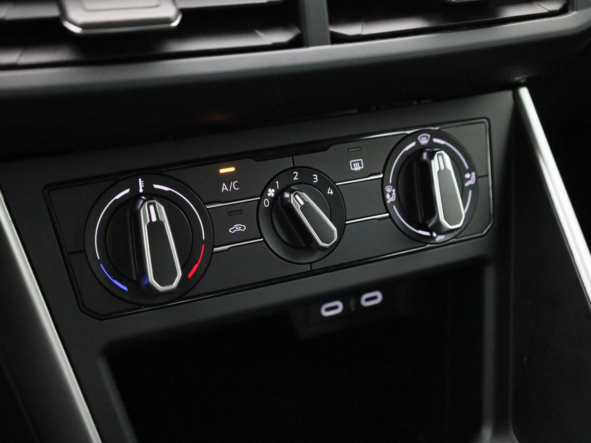 Volkswagen-Taigo-image-14