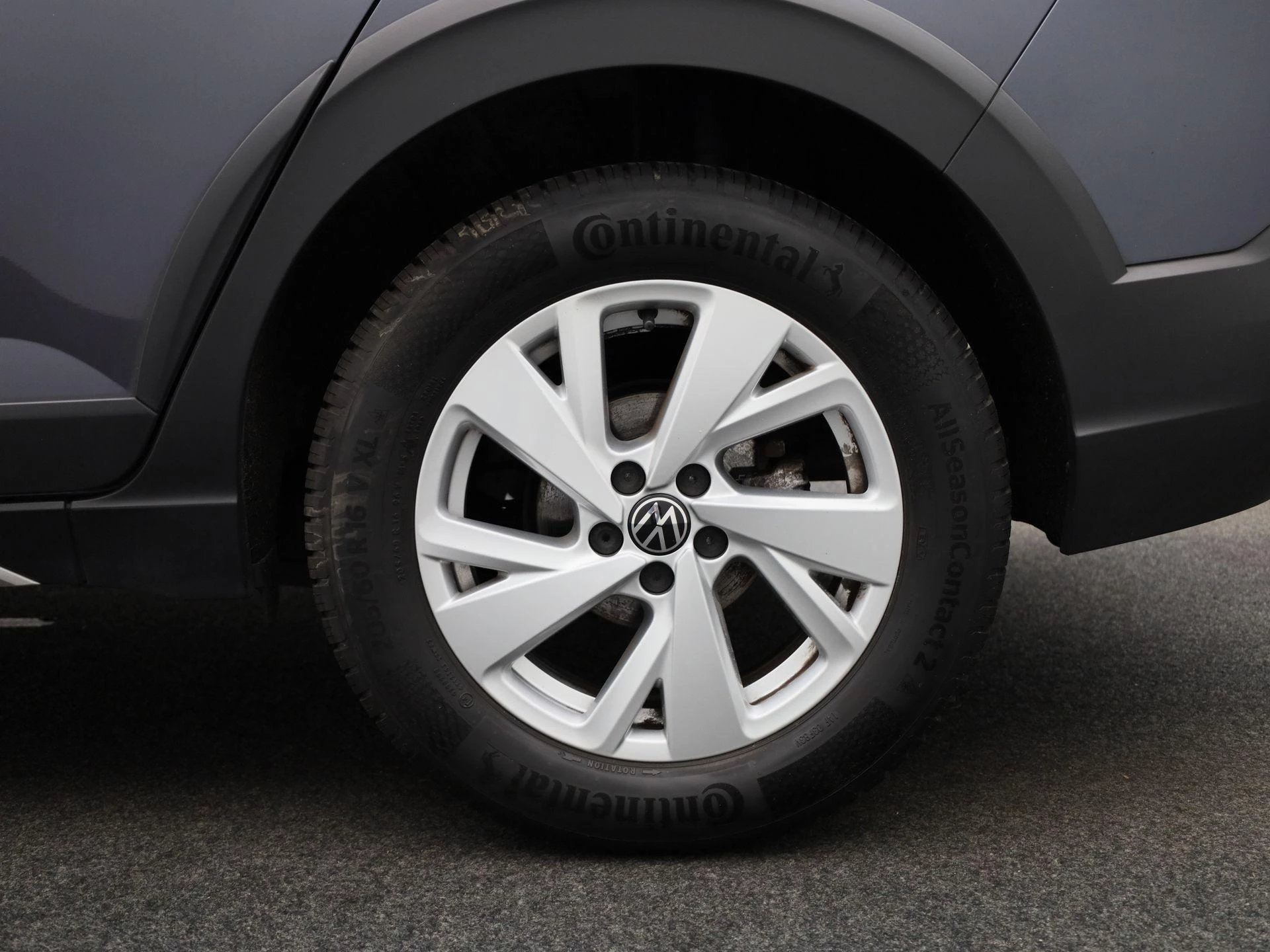 Volkswagen-Taigo-image-12