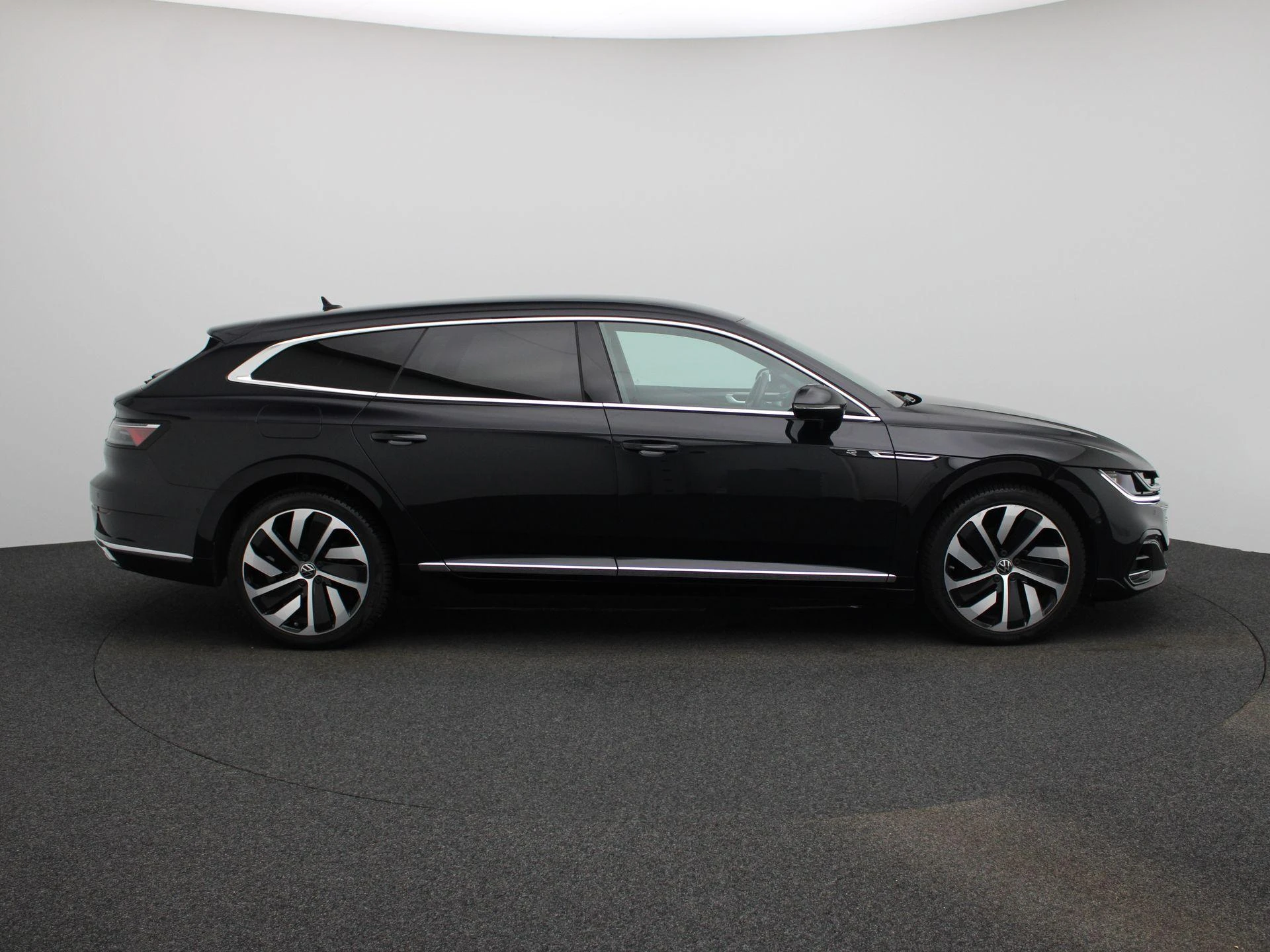 Volkswagen-Arteon-image-5