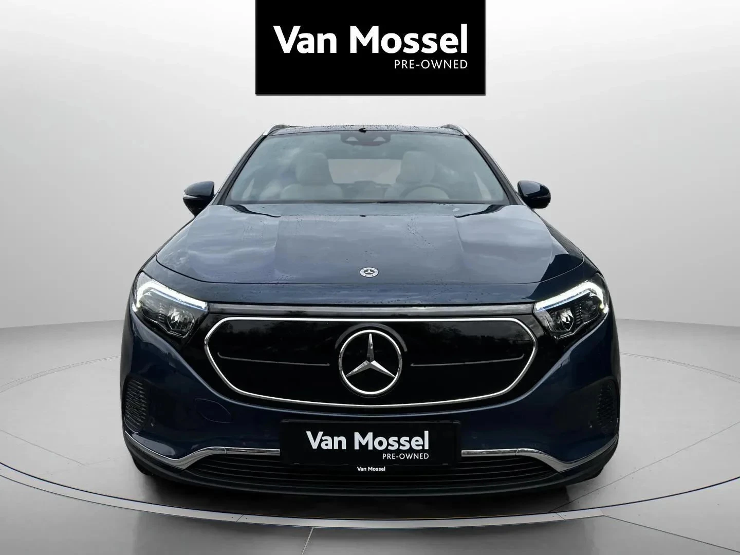 Mercedes-Benz-EQA-image-1