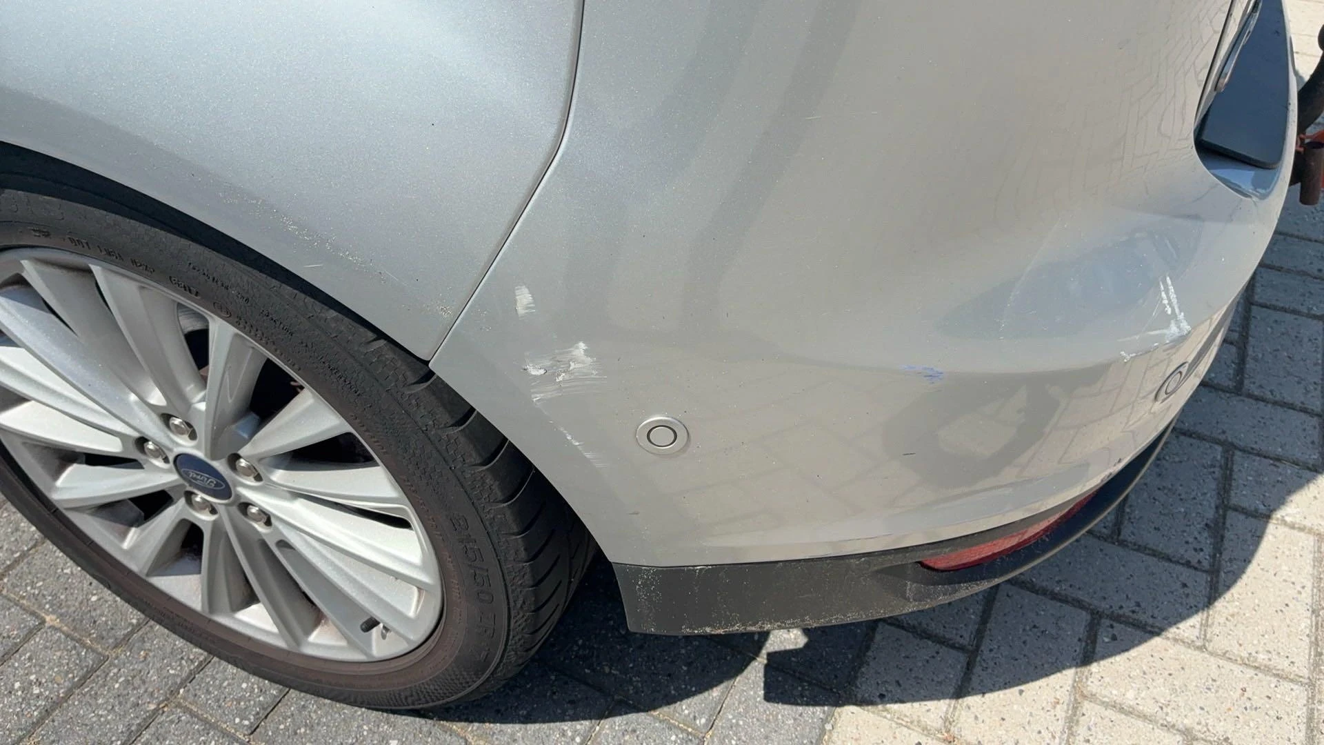 Ford-C-MAX-image-14