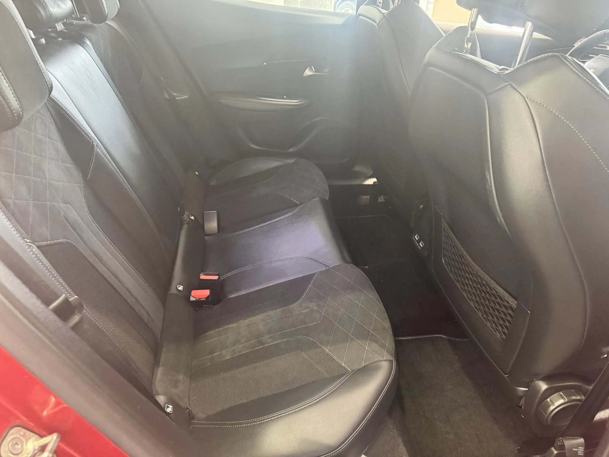 Peugeot-2008-image-13