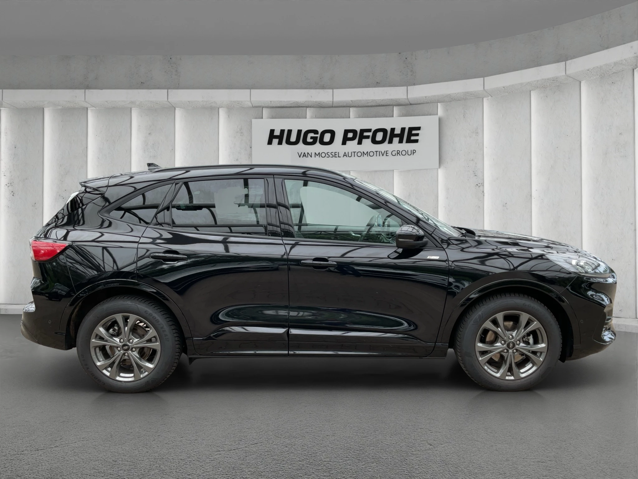 Ford Kuga ST-Line X*PANO*AHK*KAM*ACC*NAVI*SOUND-SYS.