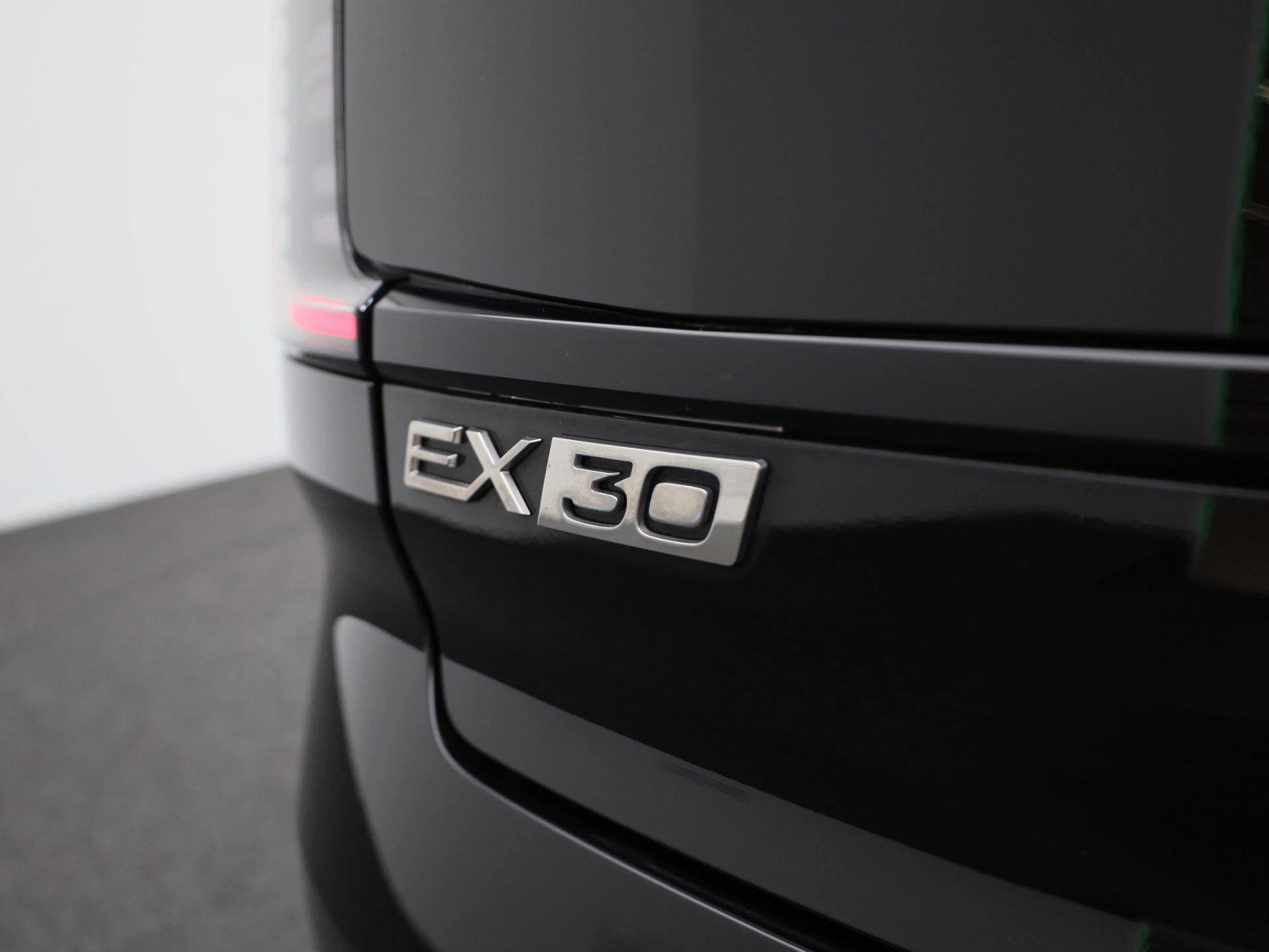 Volvo-EX30-image-34