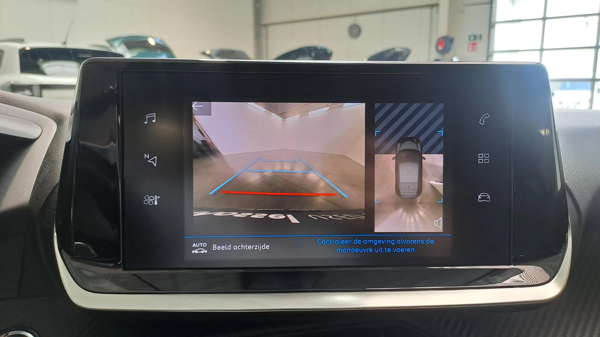 Peugeot-208-image-19