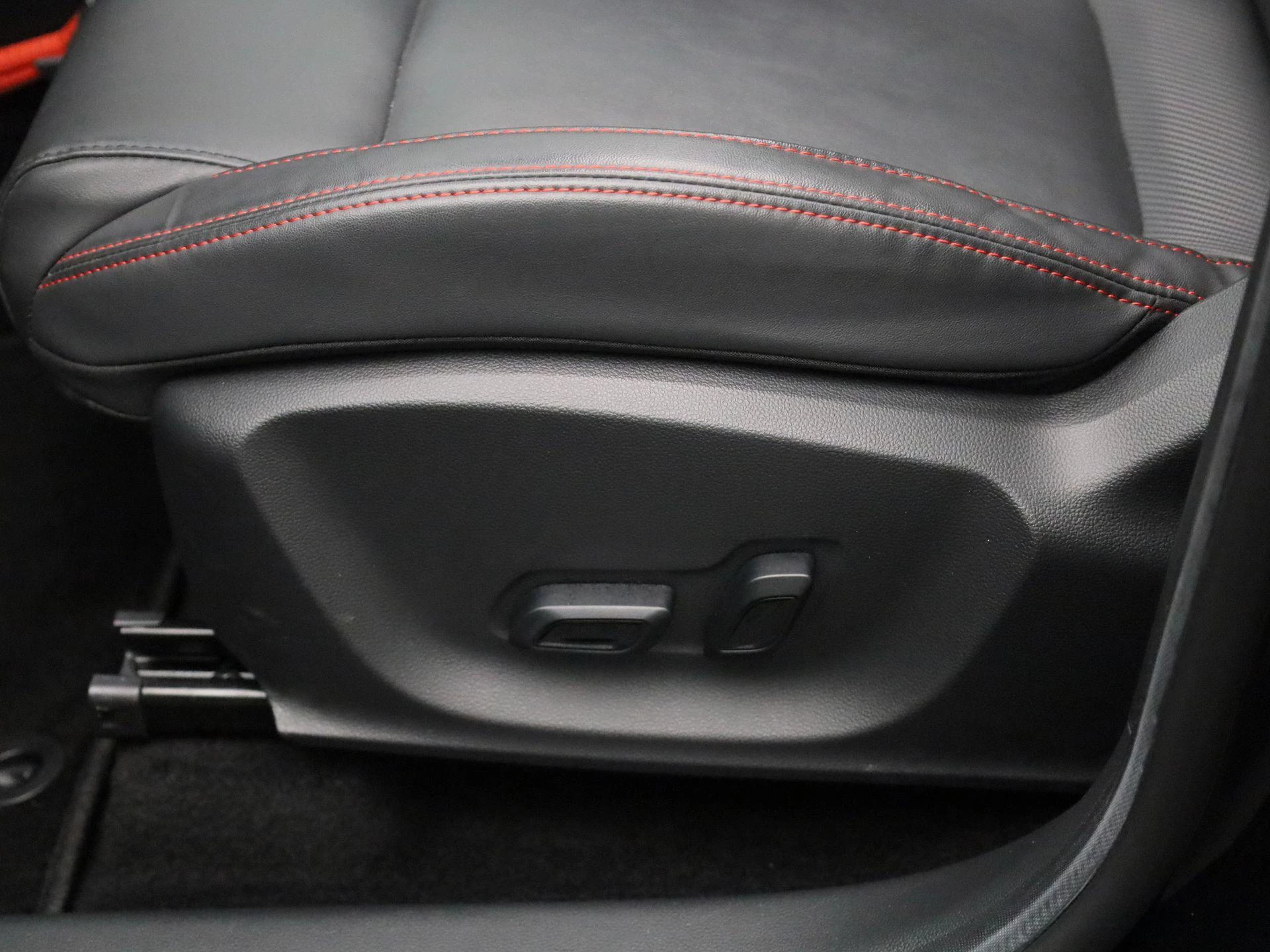 MG-ZS EV-image-31