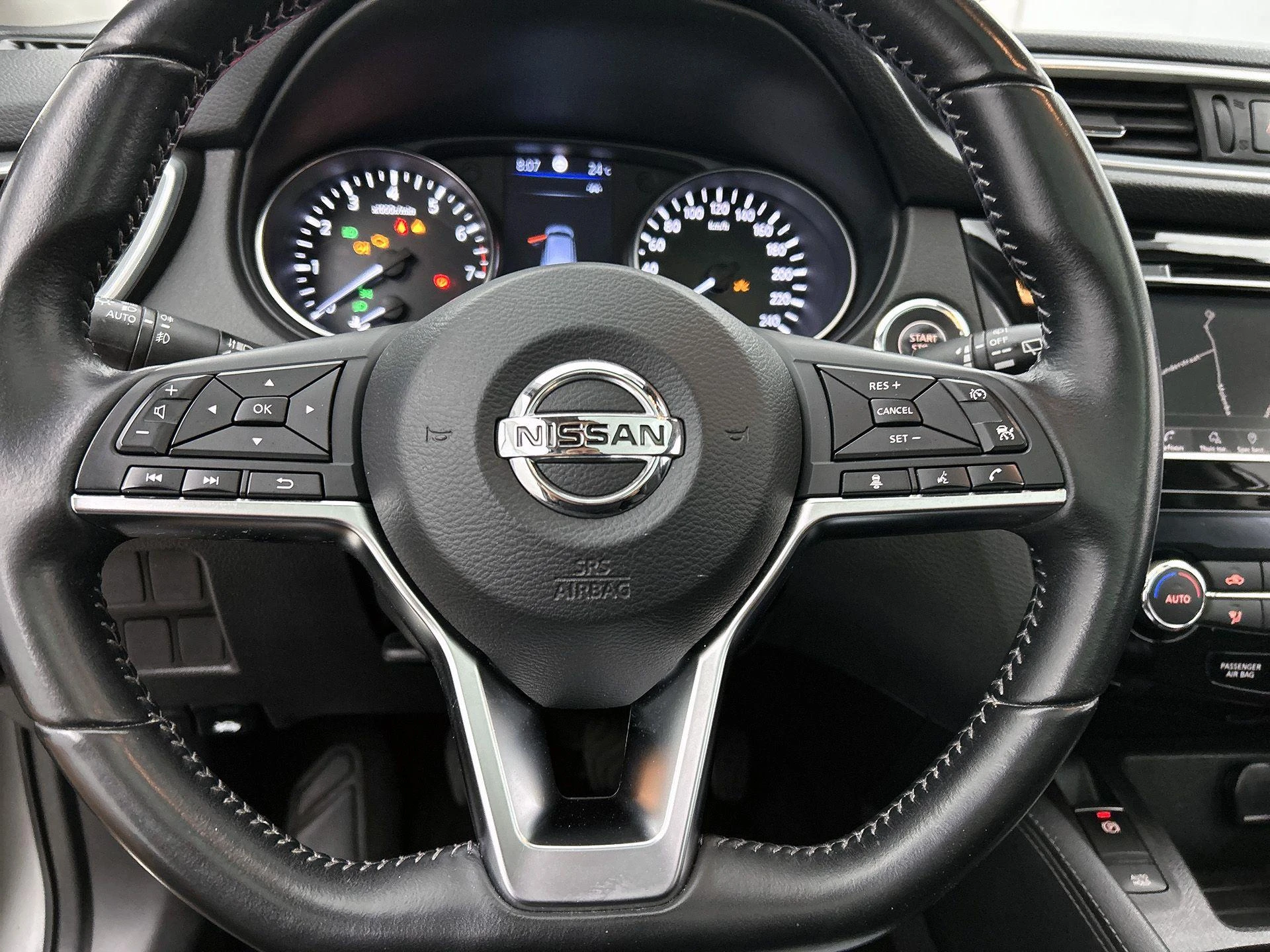 Nissan-QASHQAI-image-34