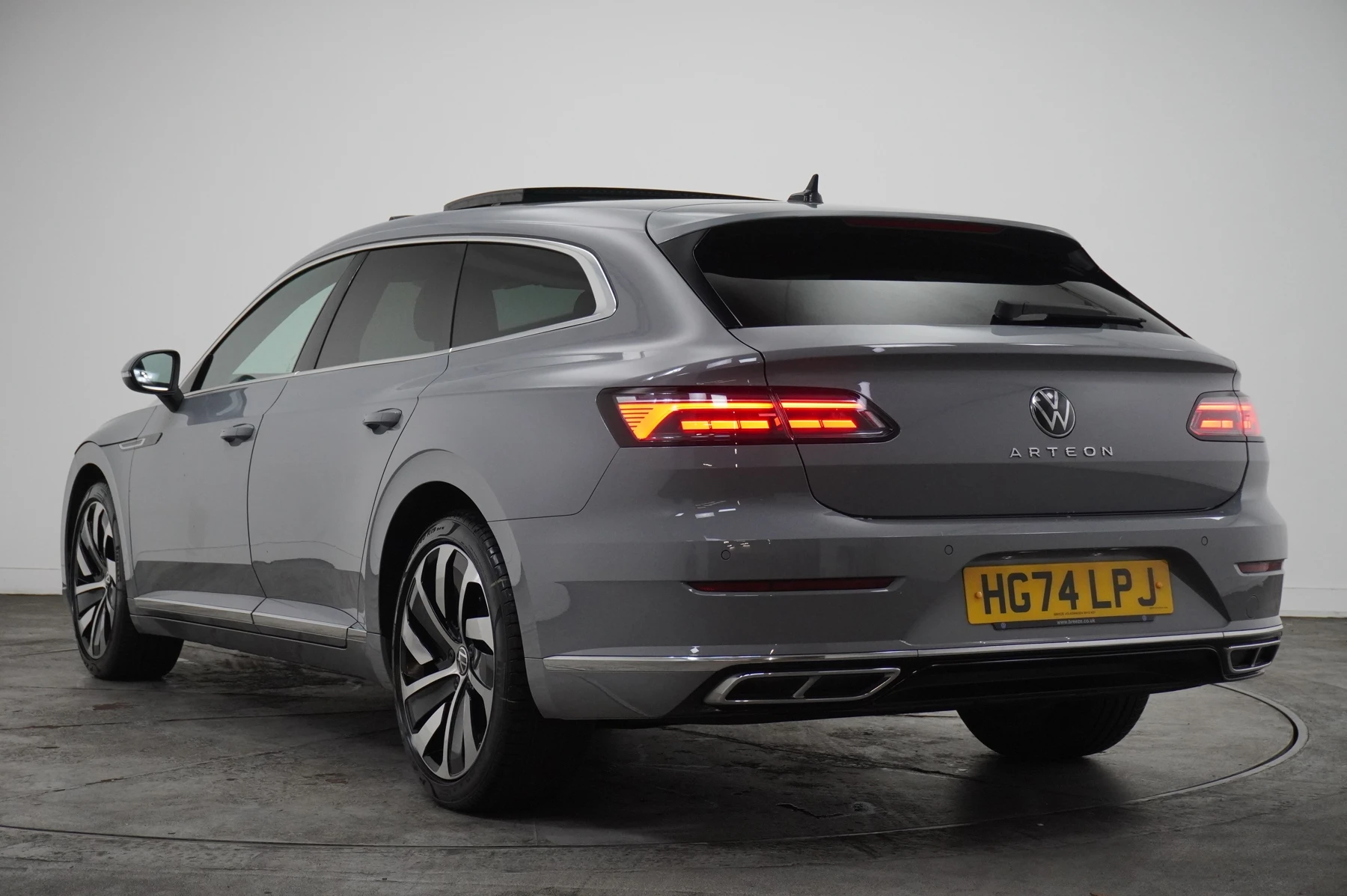Volkswagen-Arteon-image-2
