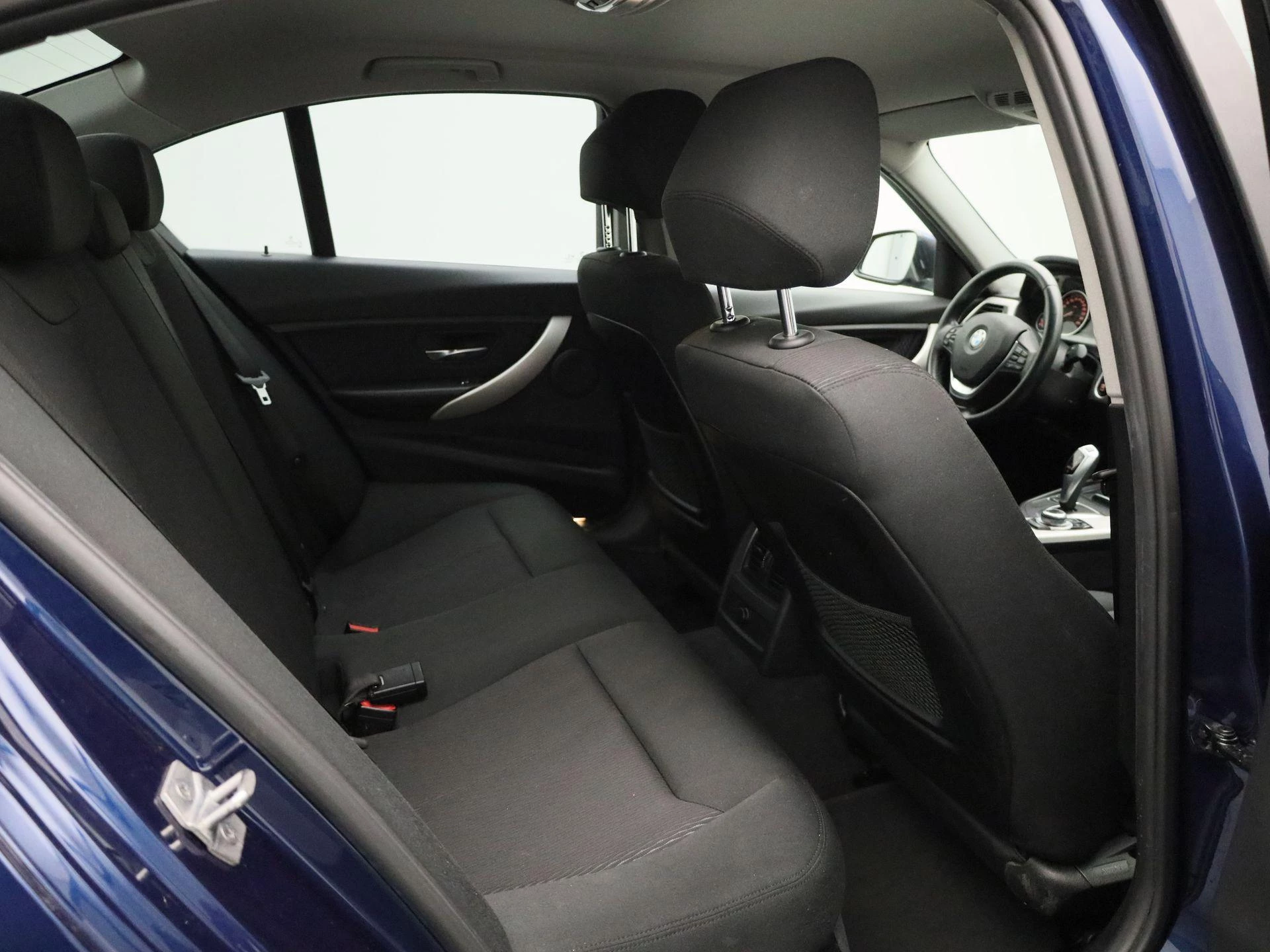 BMW-3 Serie-image-34