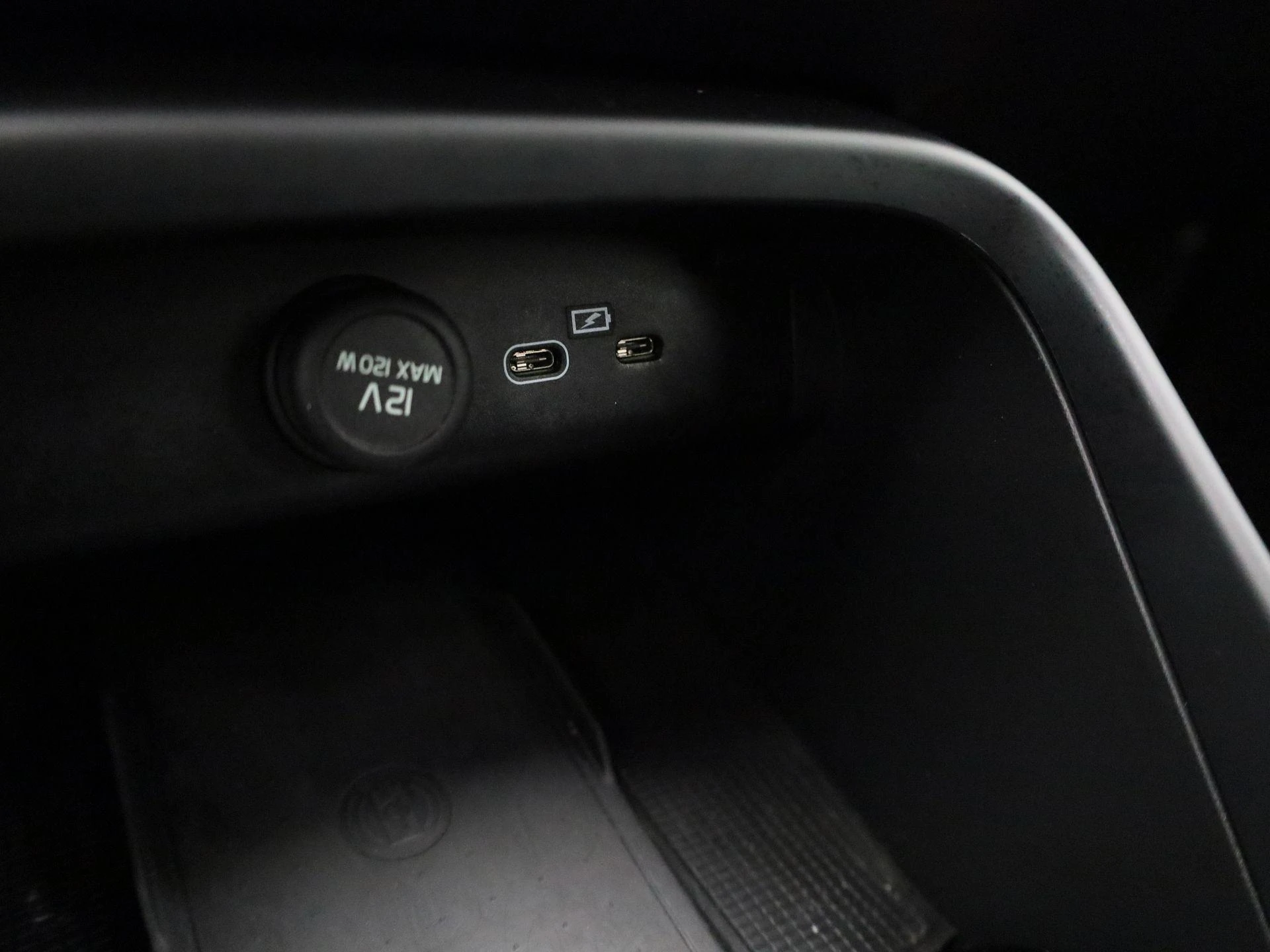 Volvo-XC40-image-20