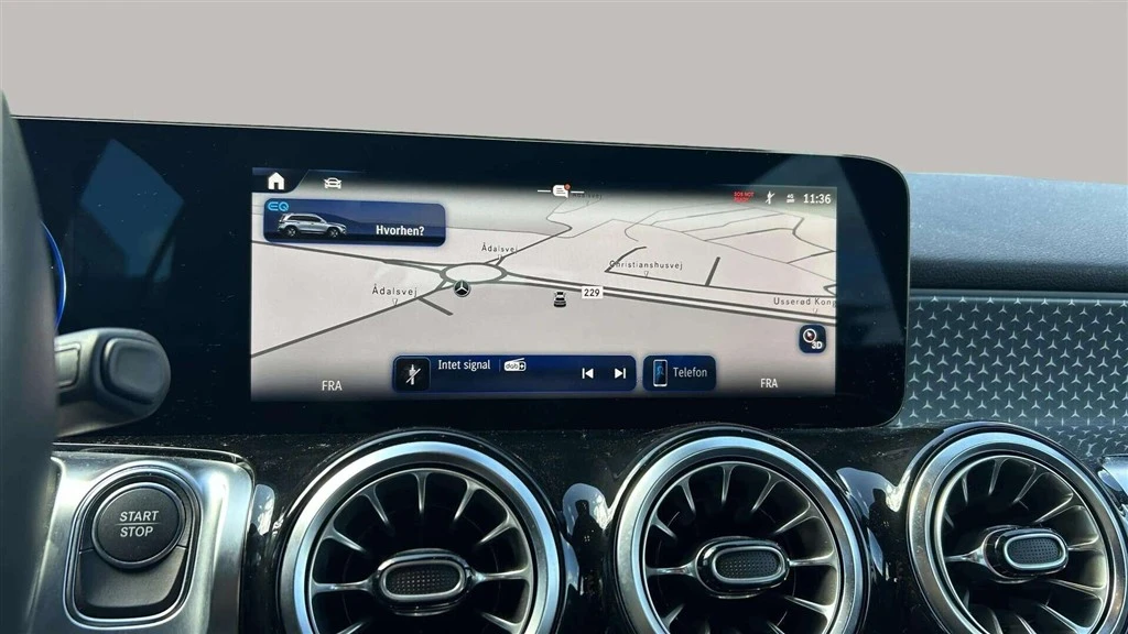 Mercedes-Benz-EQB-image-12