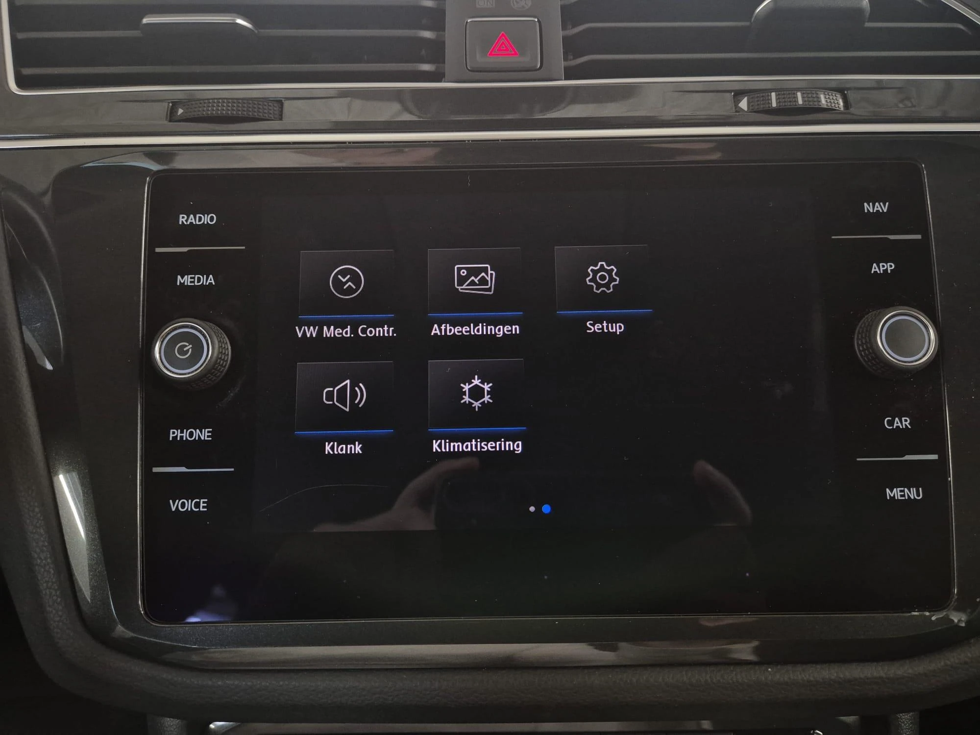 Volkswagen-Tiguan-image-16
