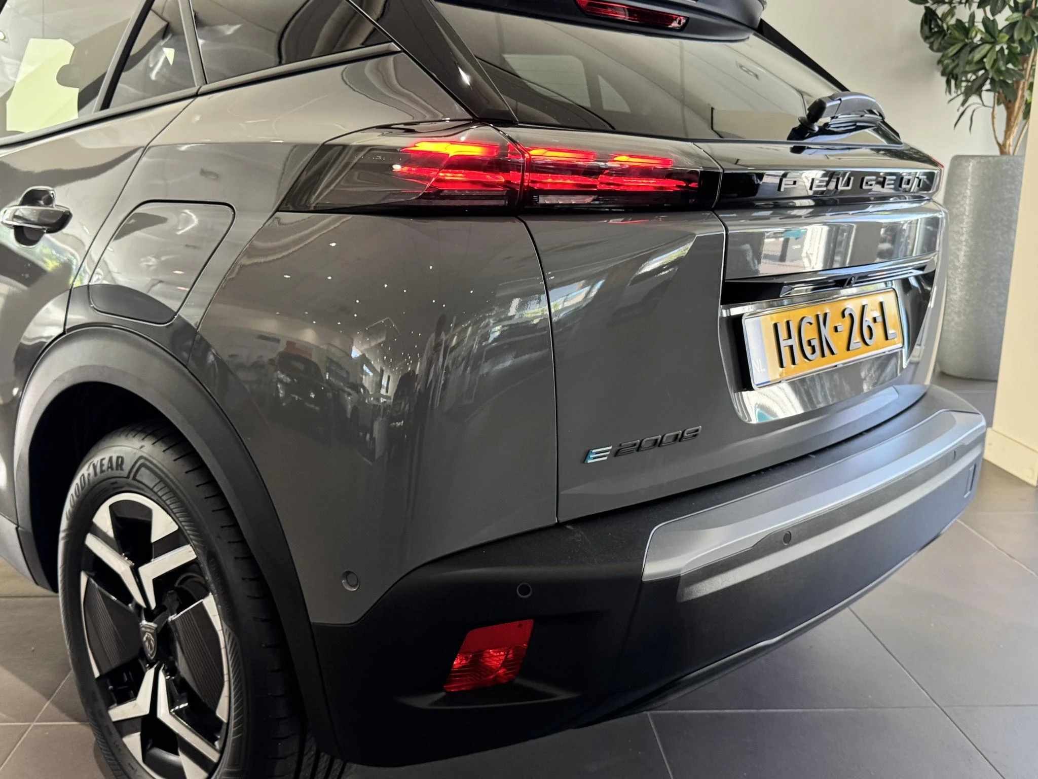 Peugeot e-2008 EV Allure Avantage 54 kWh