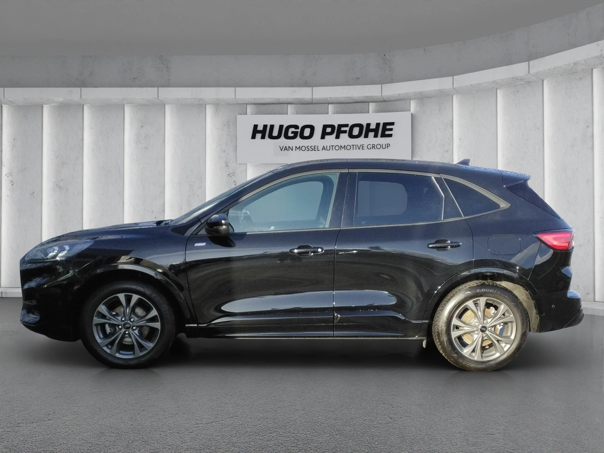 Ford Kuga ST-Line X*PANO*AHK*KAM*ACC*NAVI*SOUND-SYS.