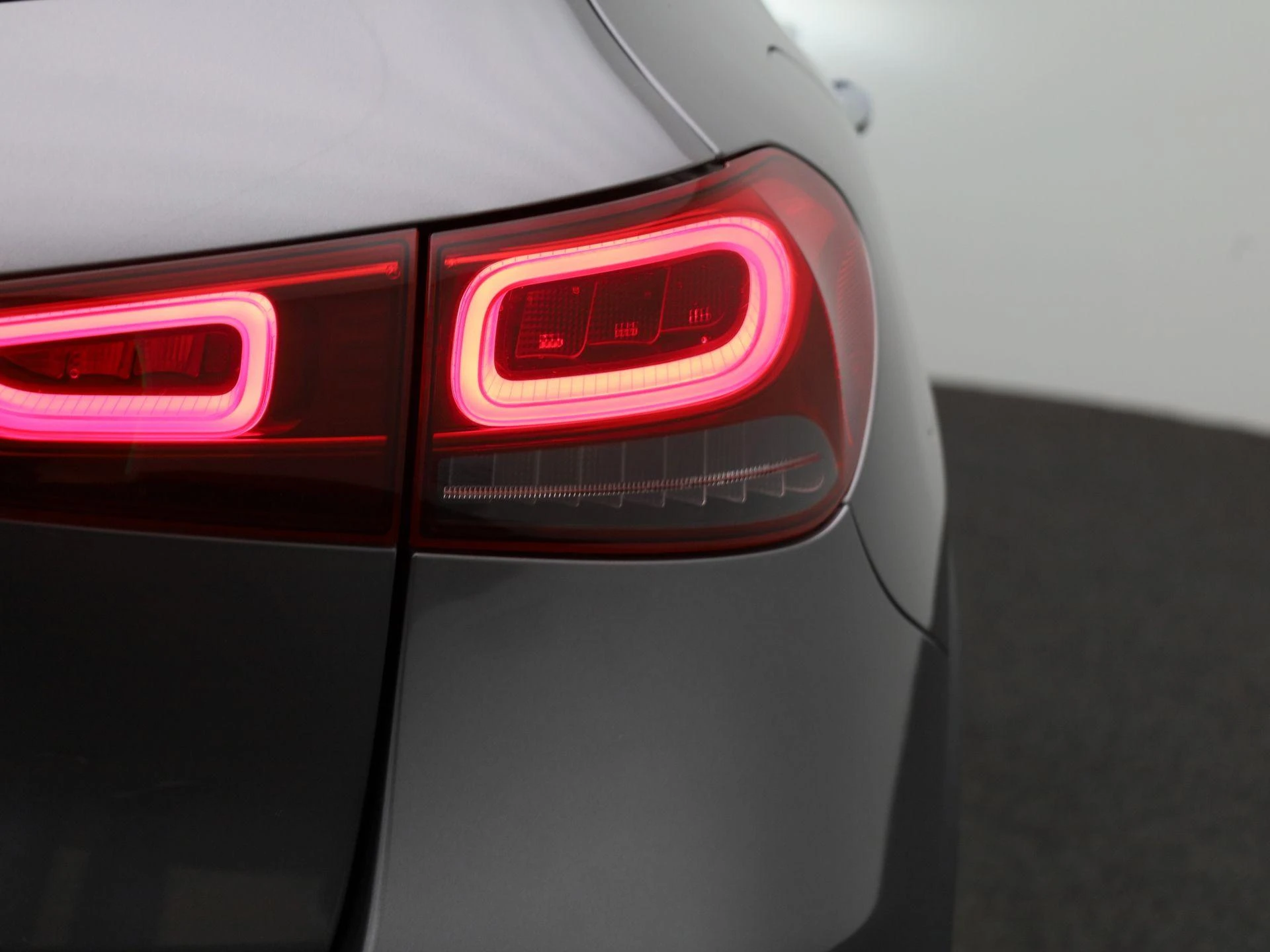 Mercedes-Benz-GLA-image-44