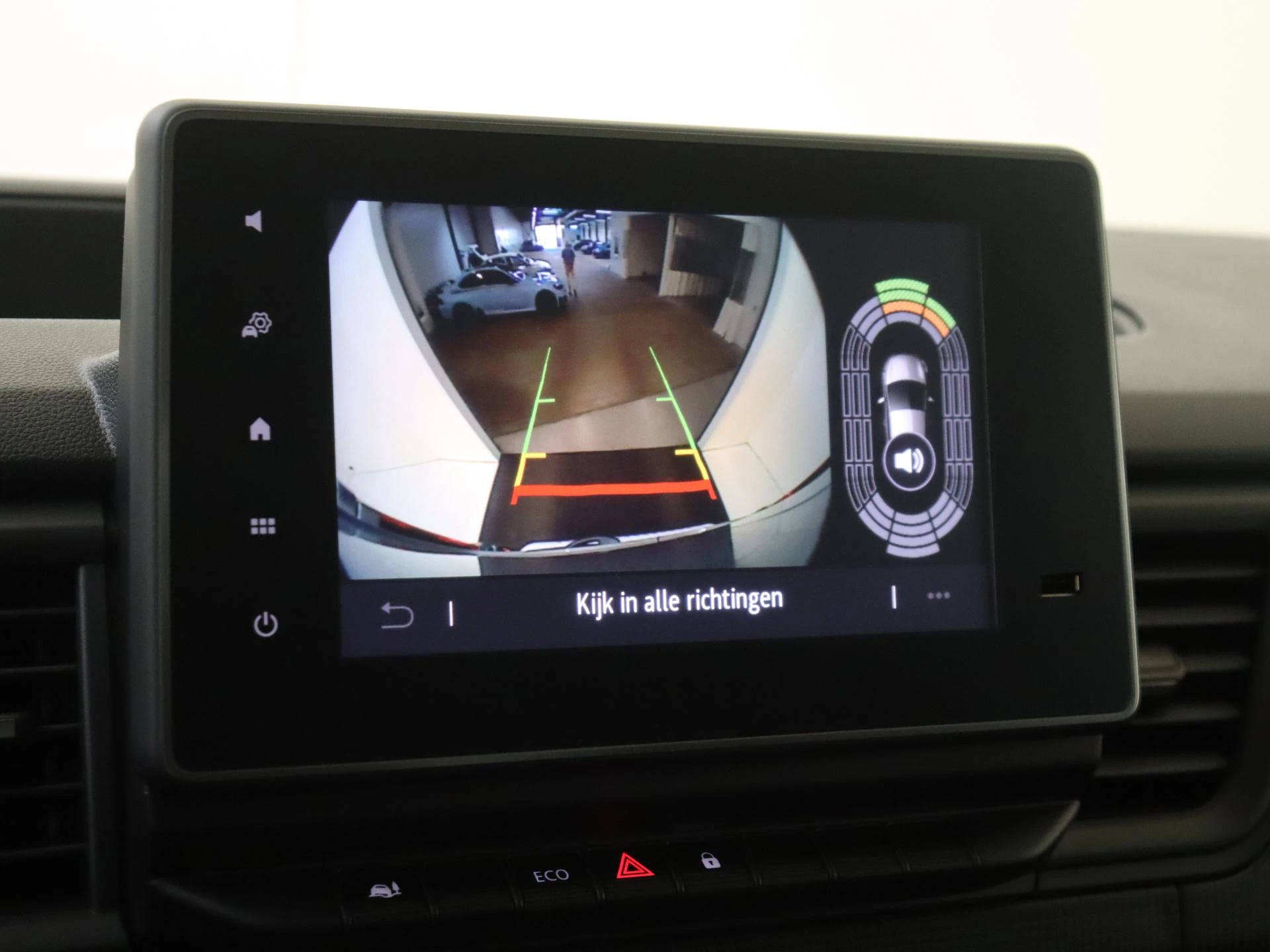 Renault-Trafic-image-16