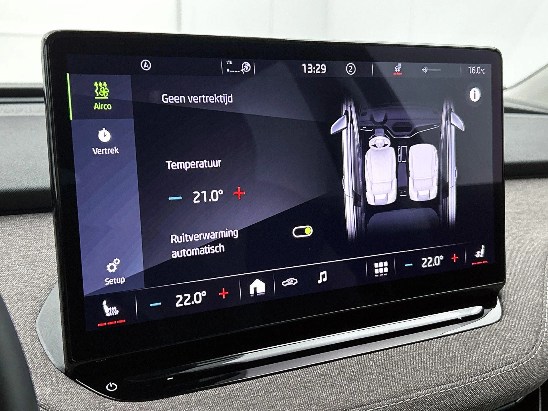 Škoda-Enyaq iV-image-16