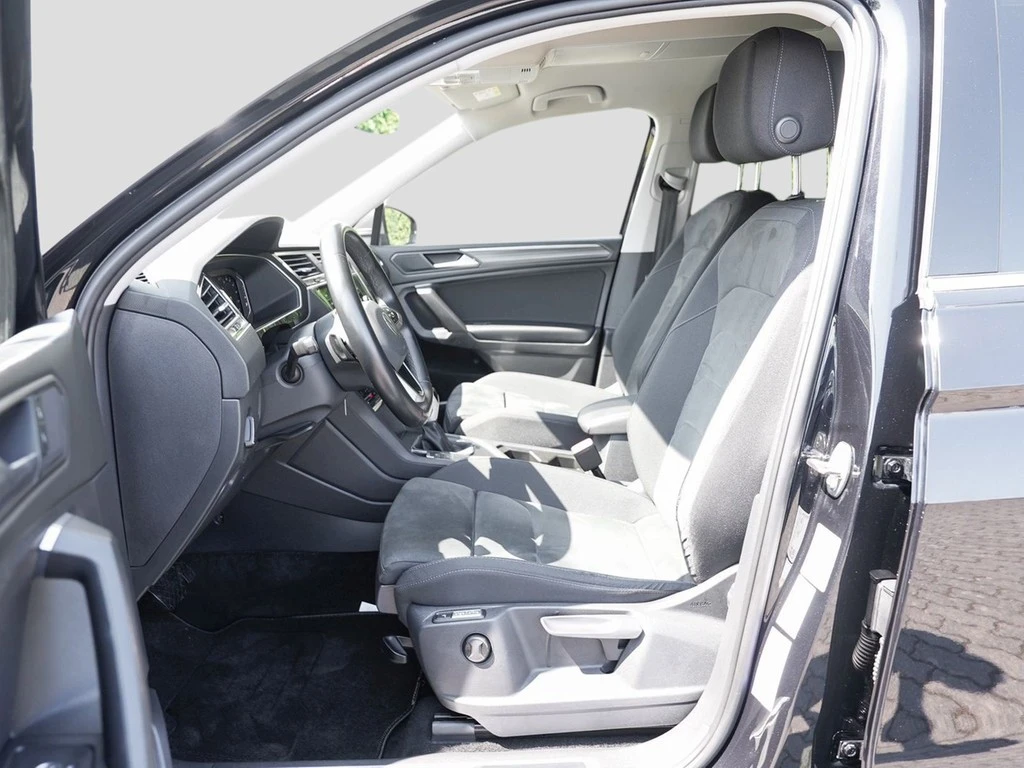 Volkswagen Tiguan Allspace 2.0 TDI DSG Life *IQ-Light*AHK*Standheizung*ergo Aktiv Sitze*Navi*PDC*Climatronic*Si