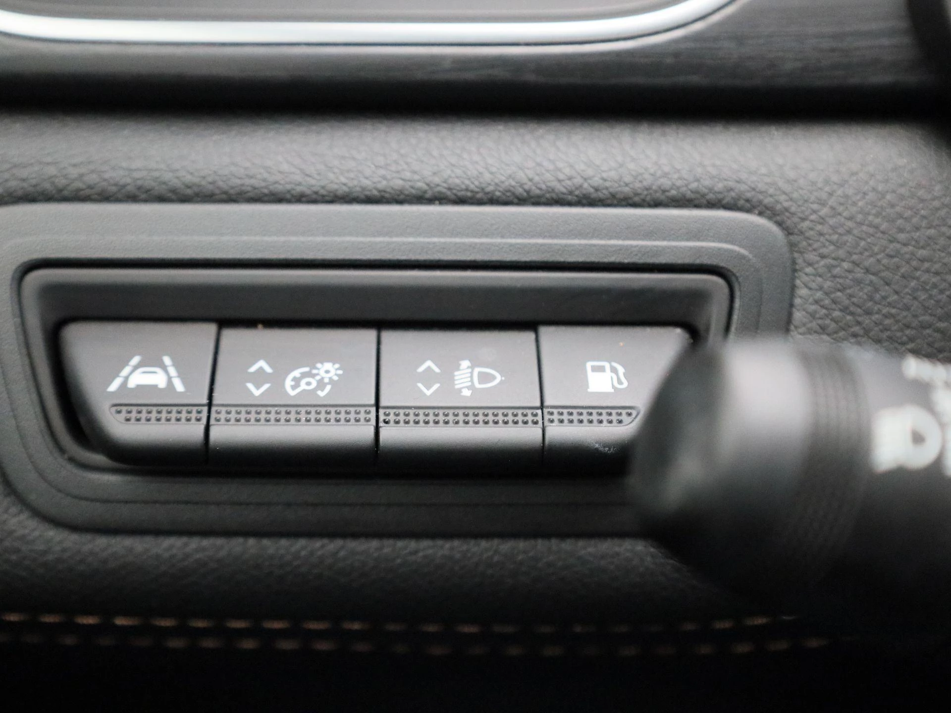 Renault Captur 1.6 E-Tech Plug-in Hybrid 160 Initiale Paris