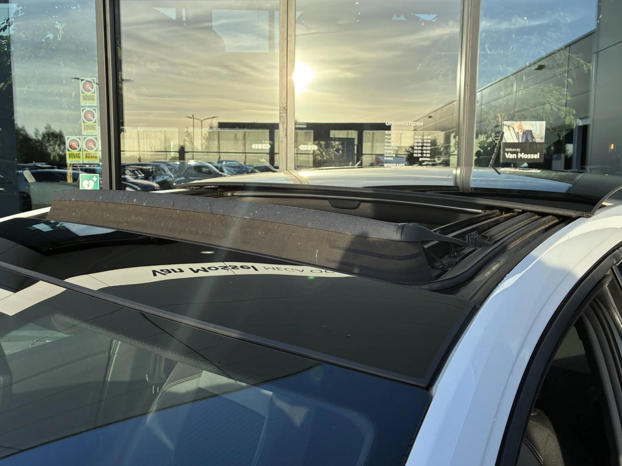 Volkswagen-Polo-image-9