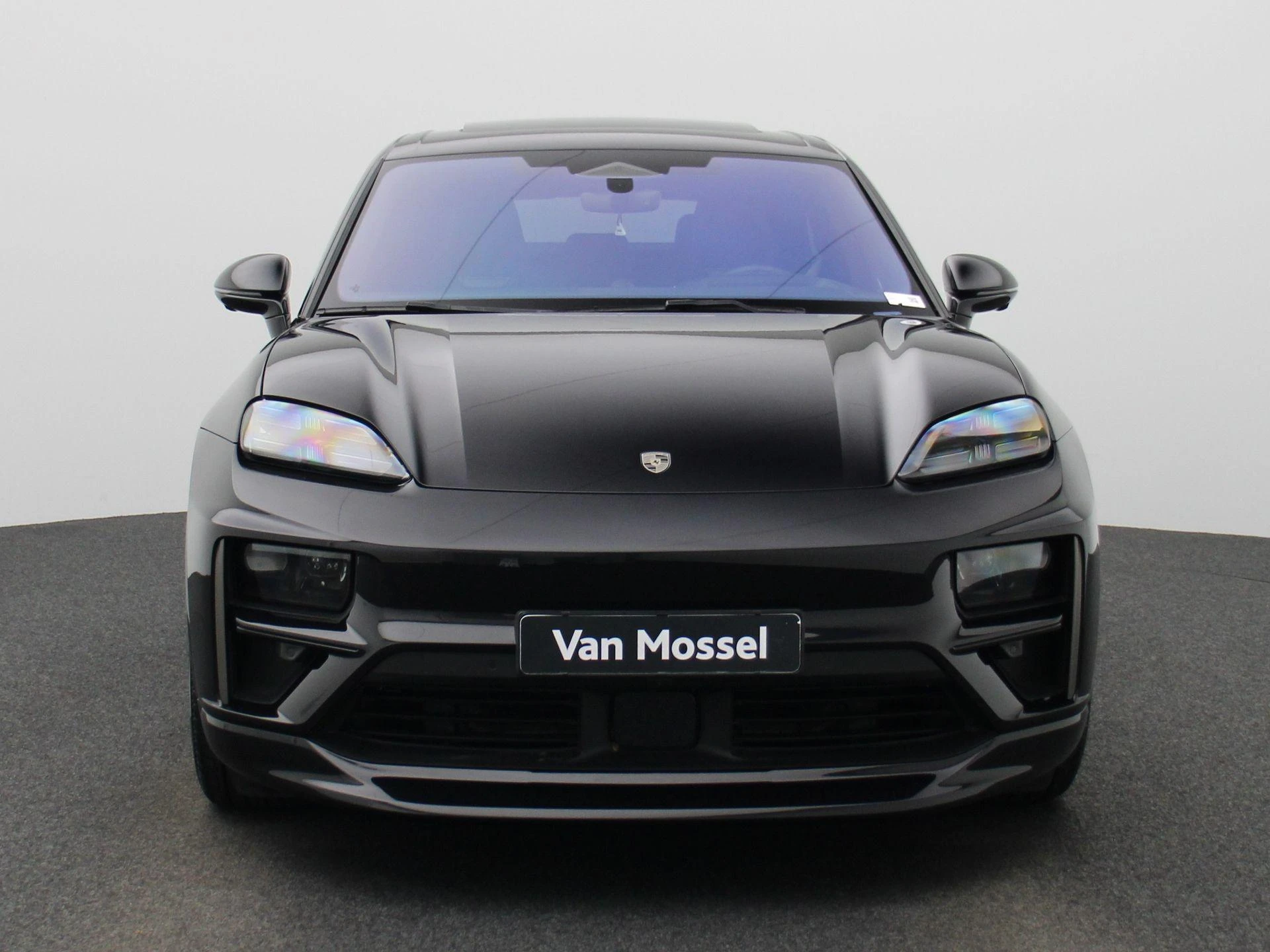 Porsche-Macan-image-2