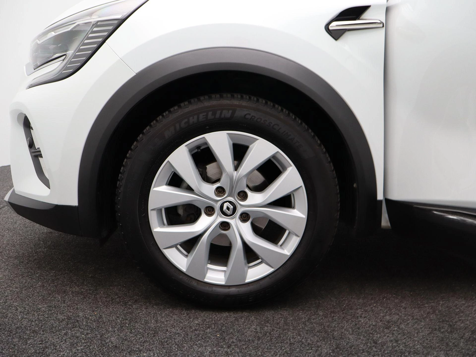 Renault-Captur-image-24