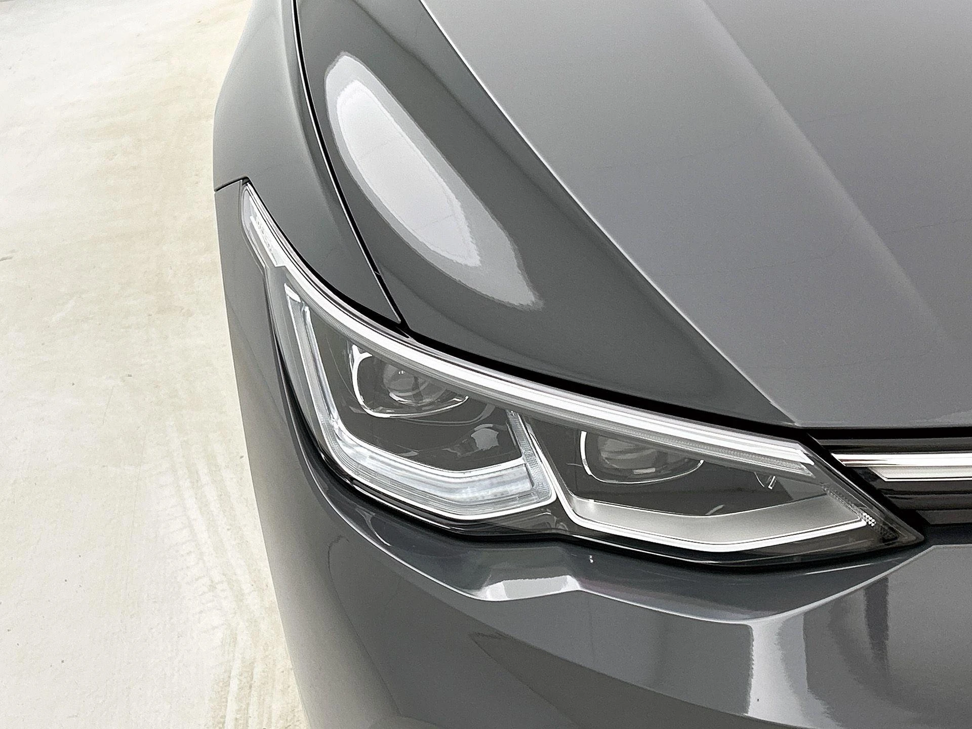 Volkswagen-Golf-image-12