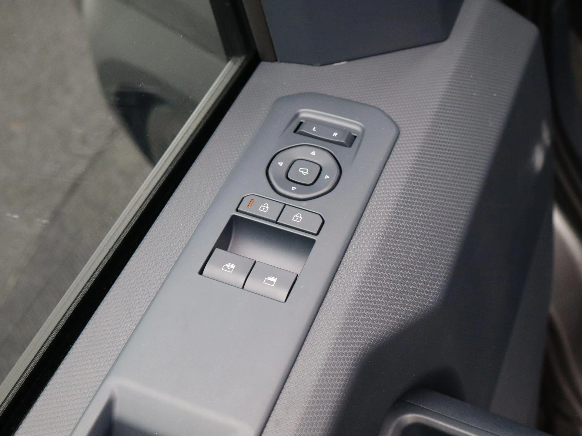 Kia-PV5-image-21